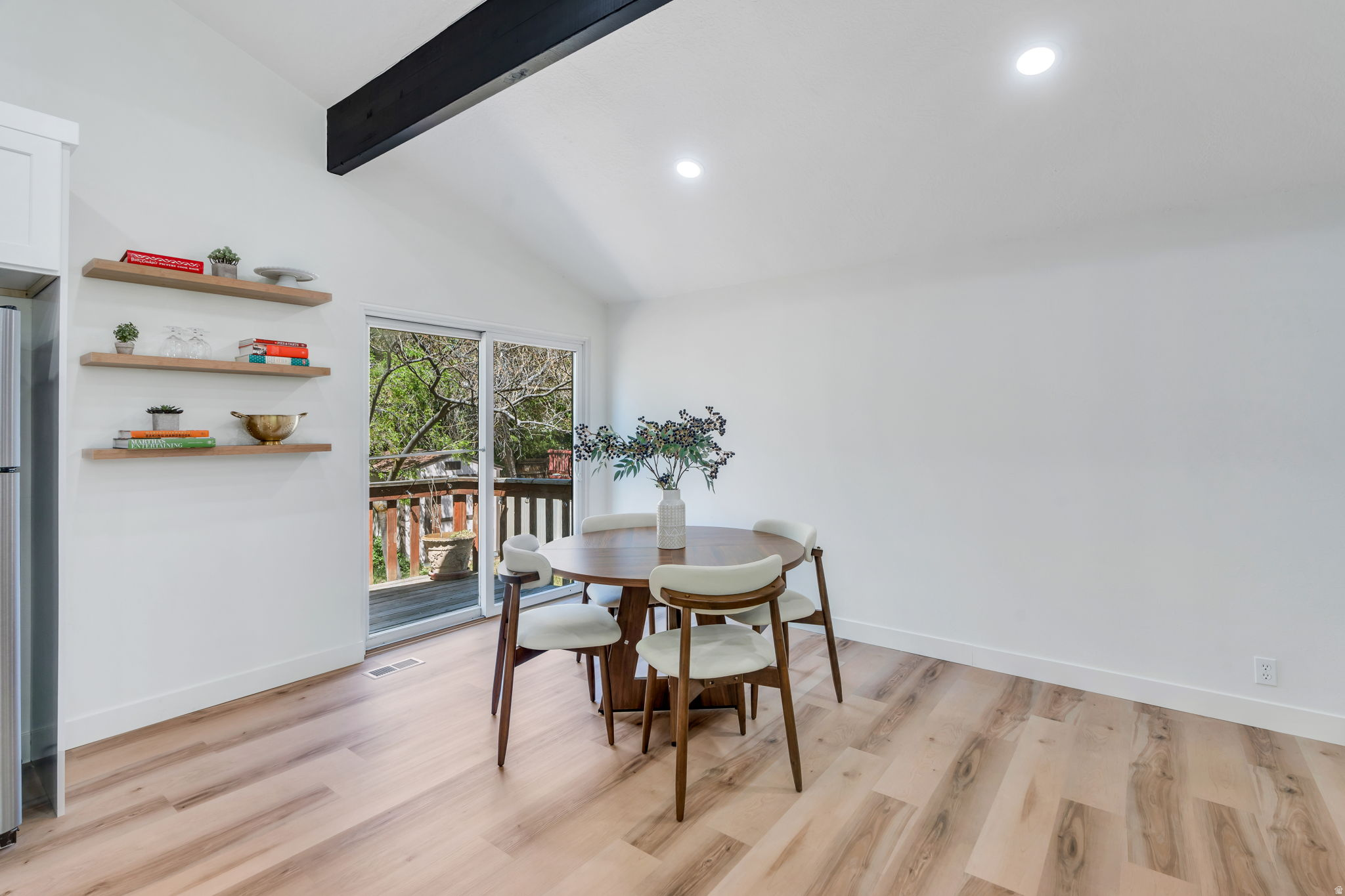 5324 S ROBINWOOD CIR