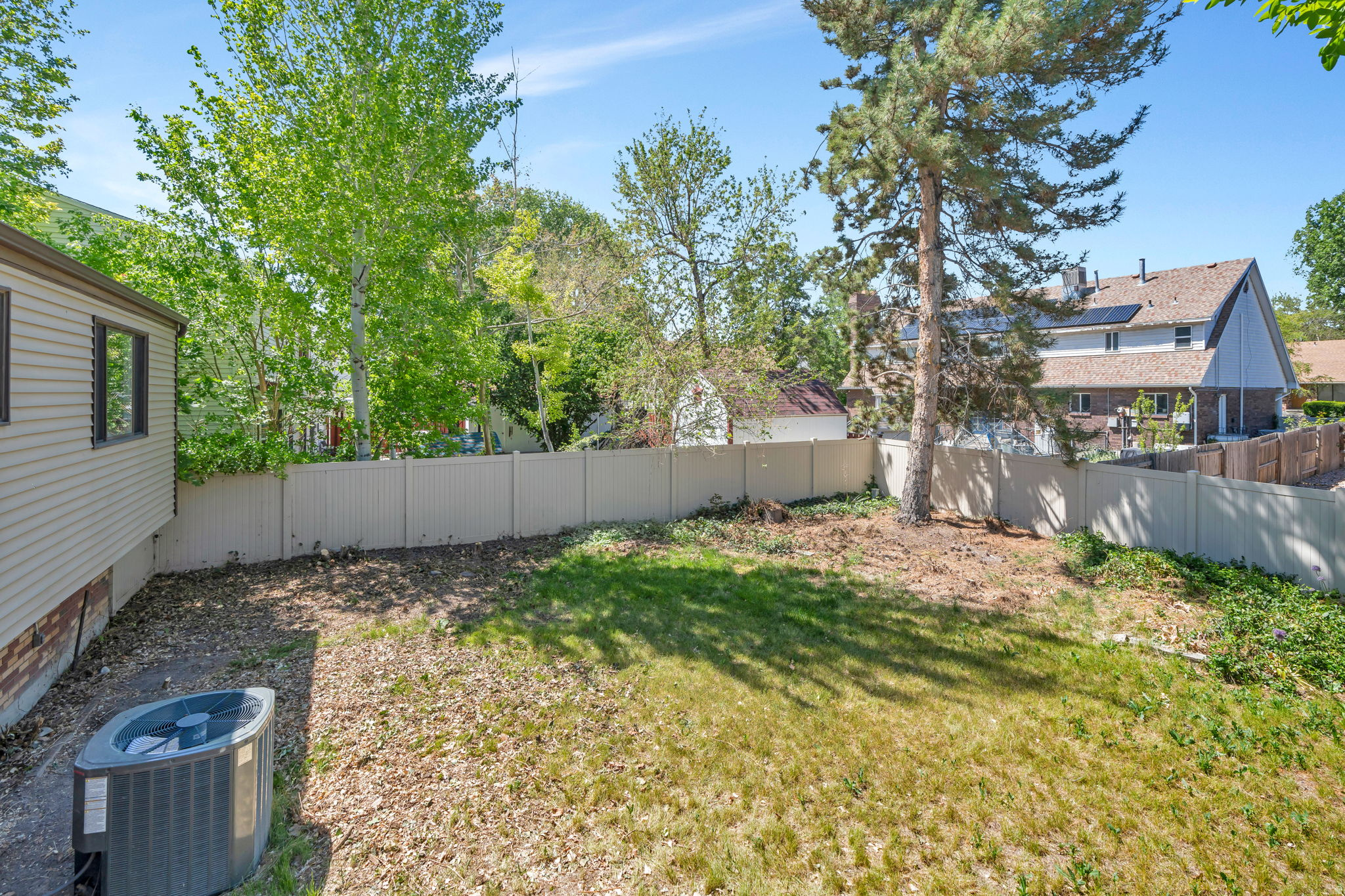 5324 S ROBINWOOD CIR