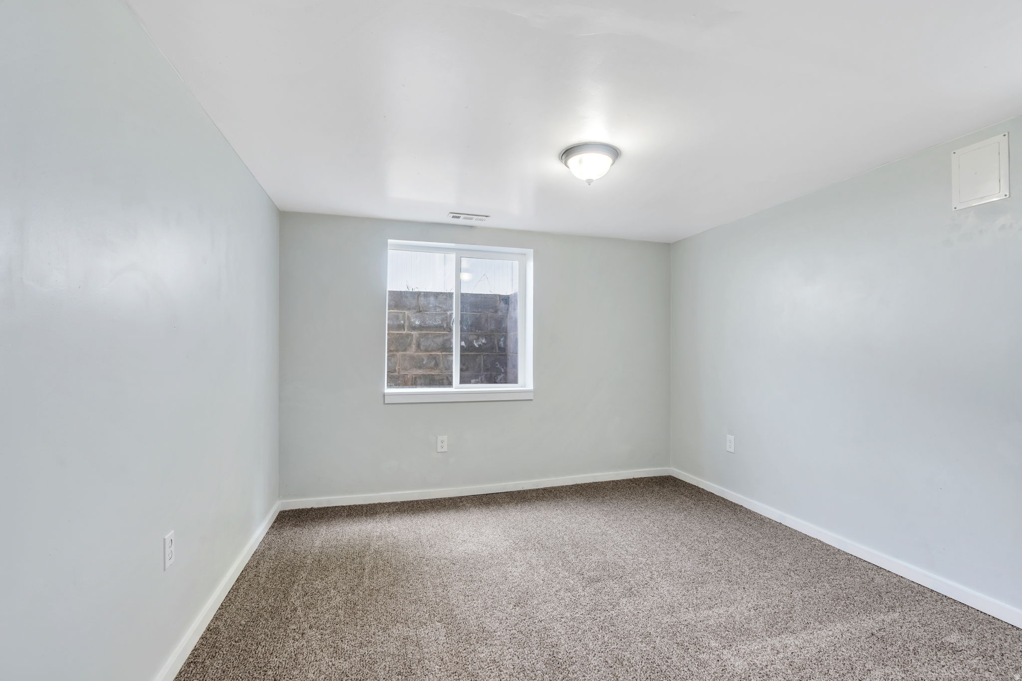 89 LINCOLN AVE