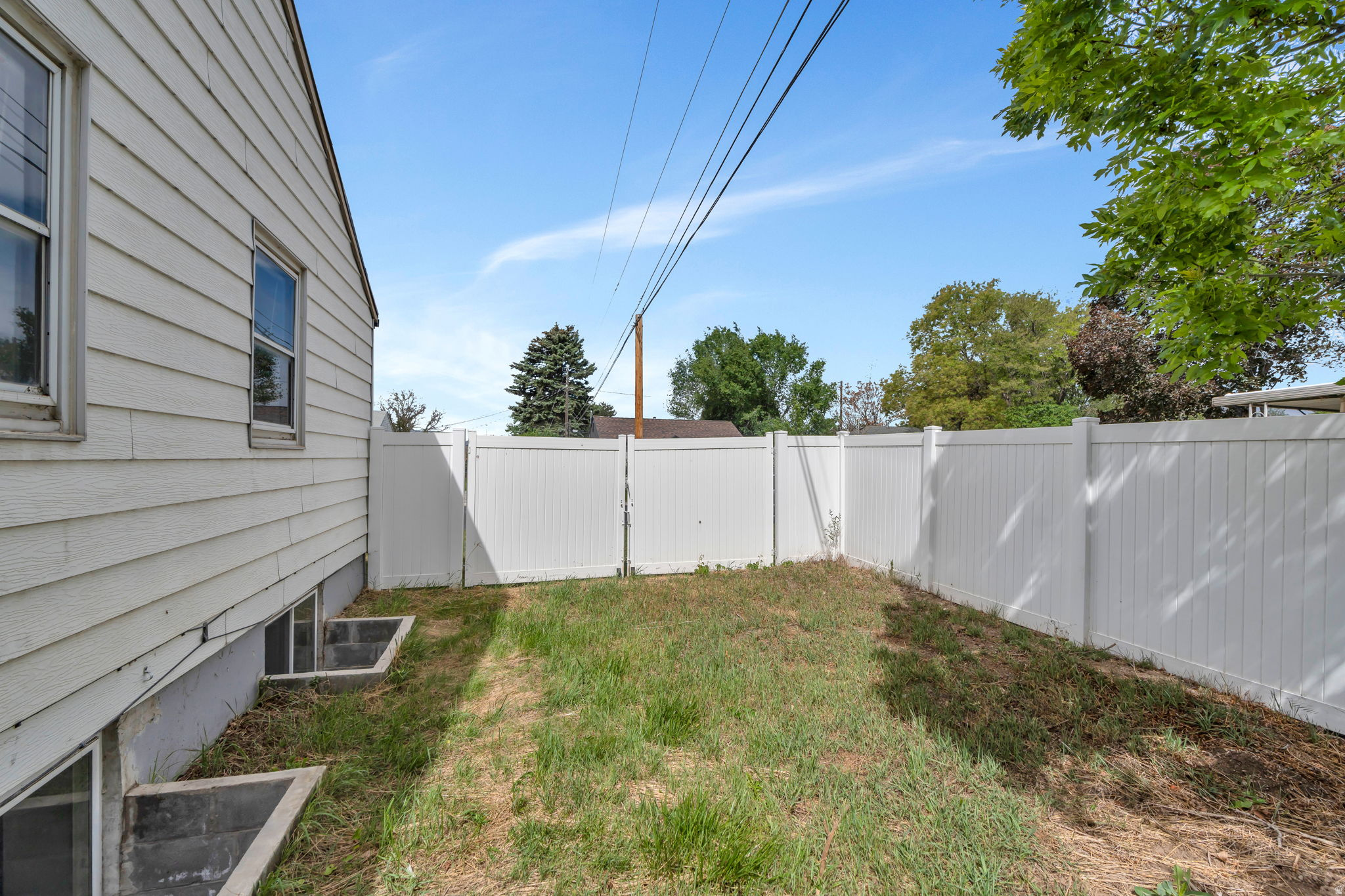 89 LINCOLN AVE