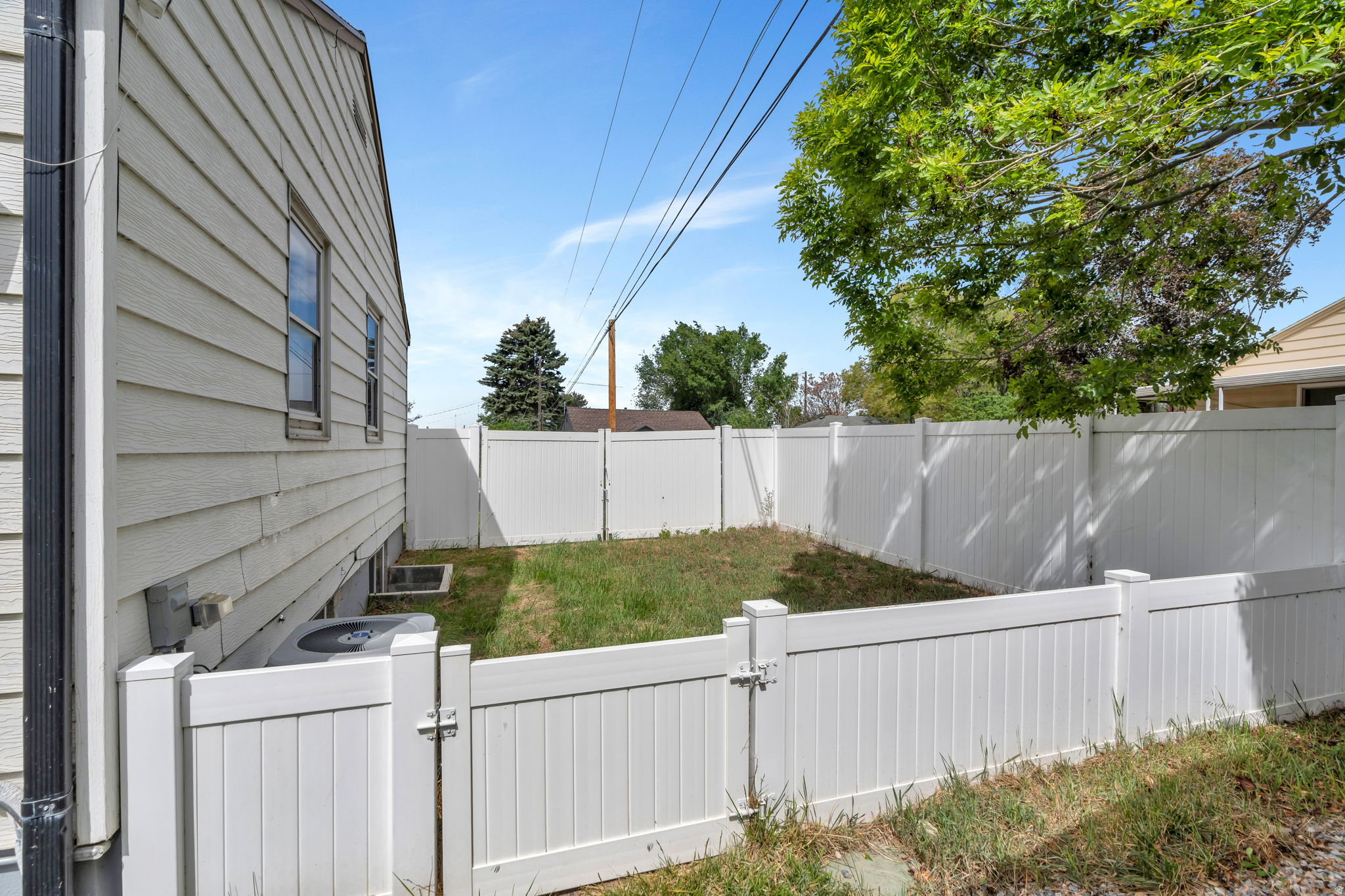 89 LINCOLN AVE