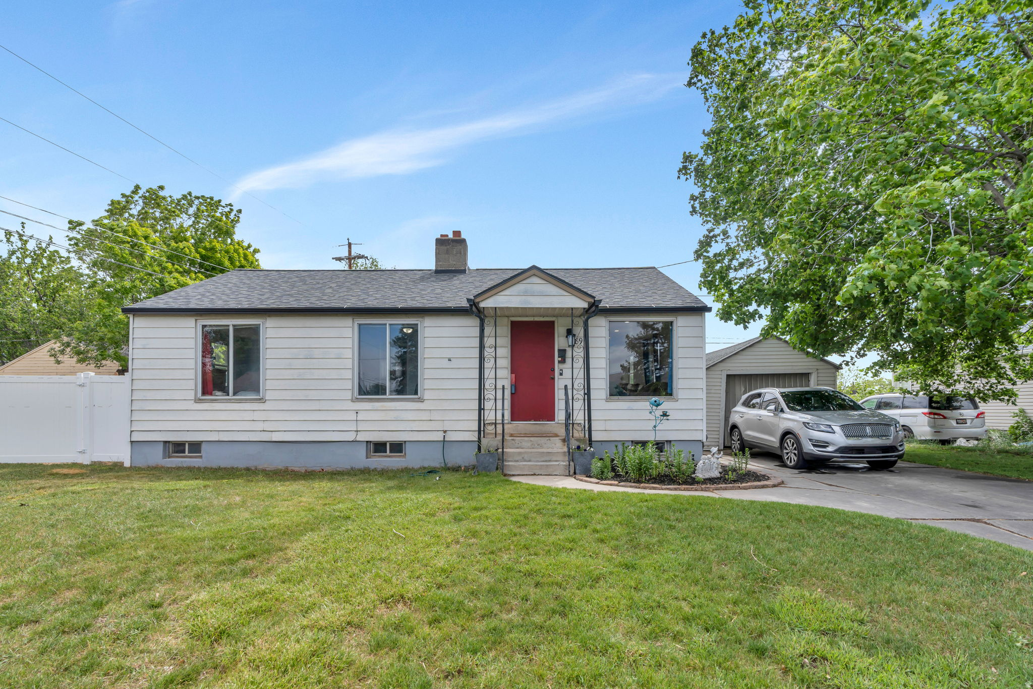 89 LINCOLN AVE