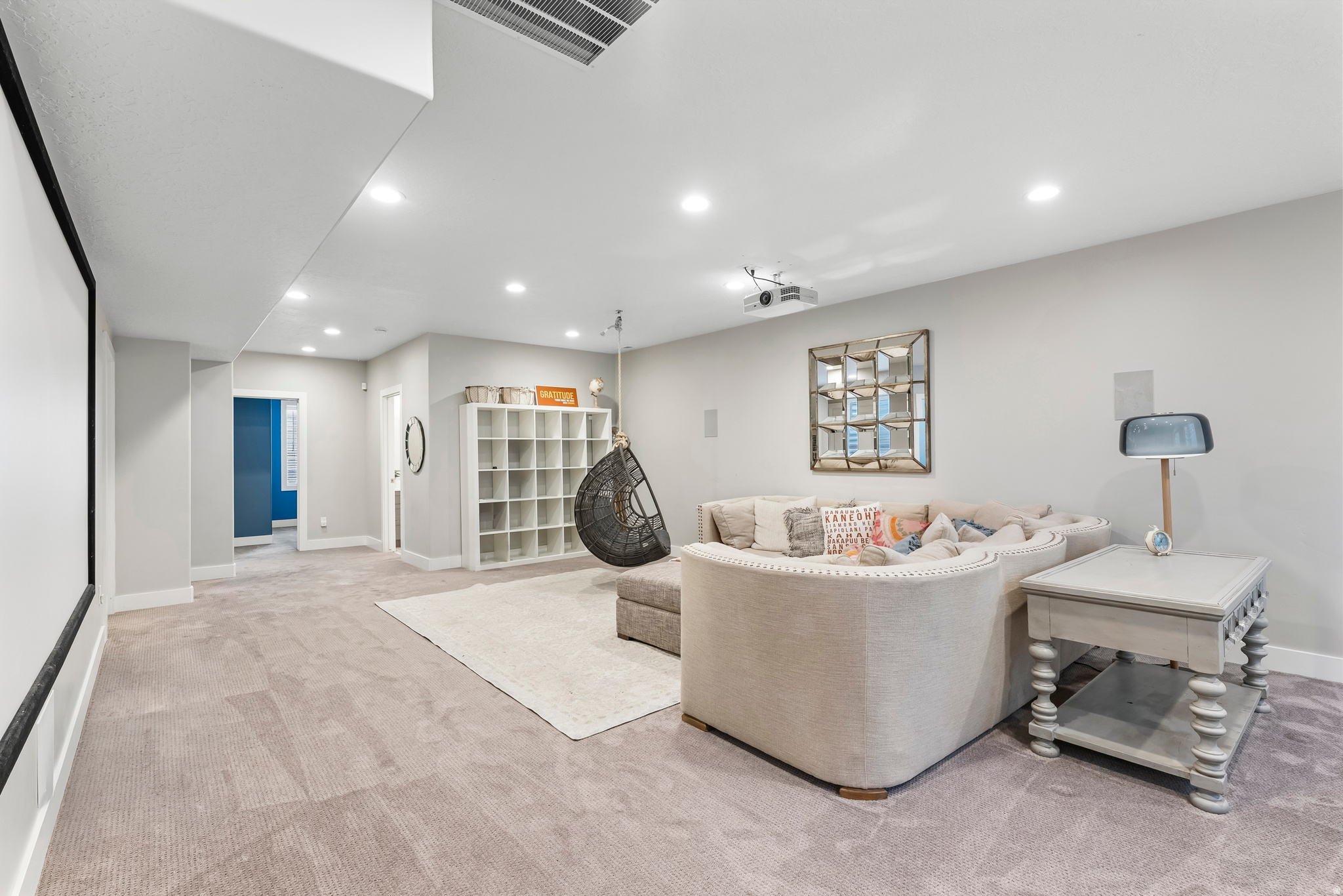 626 W PARKVIEW DR