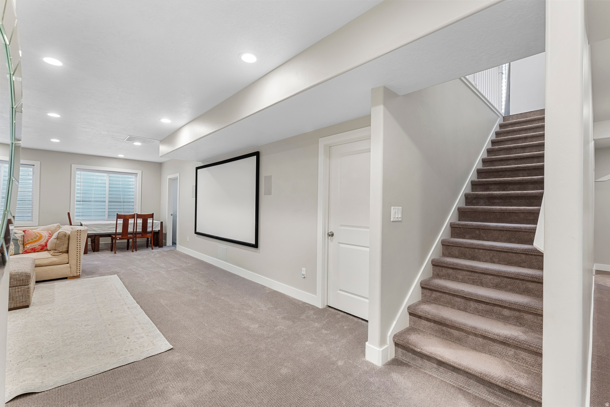 626 W PARKVIEW DR
