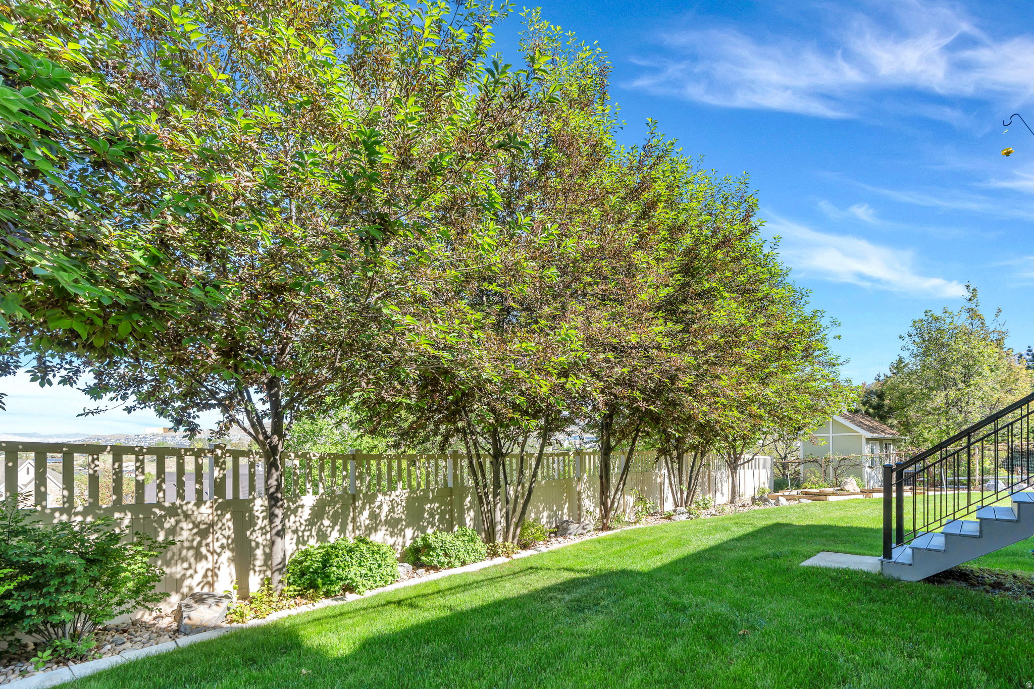 10475 N CANTERBURY DR