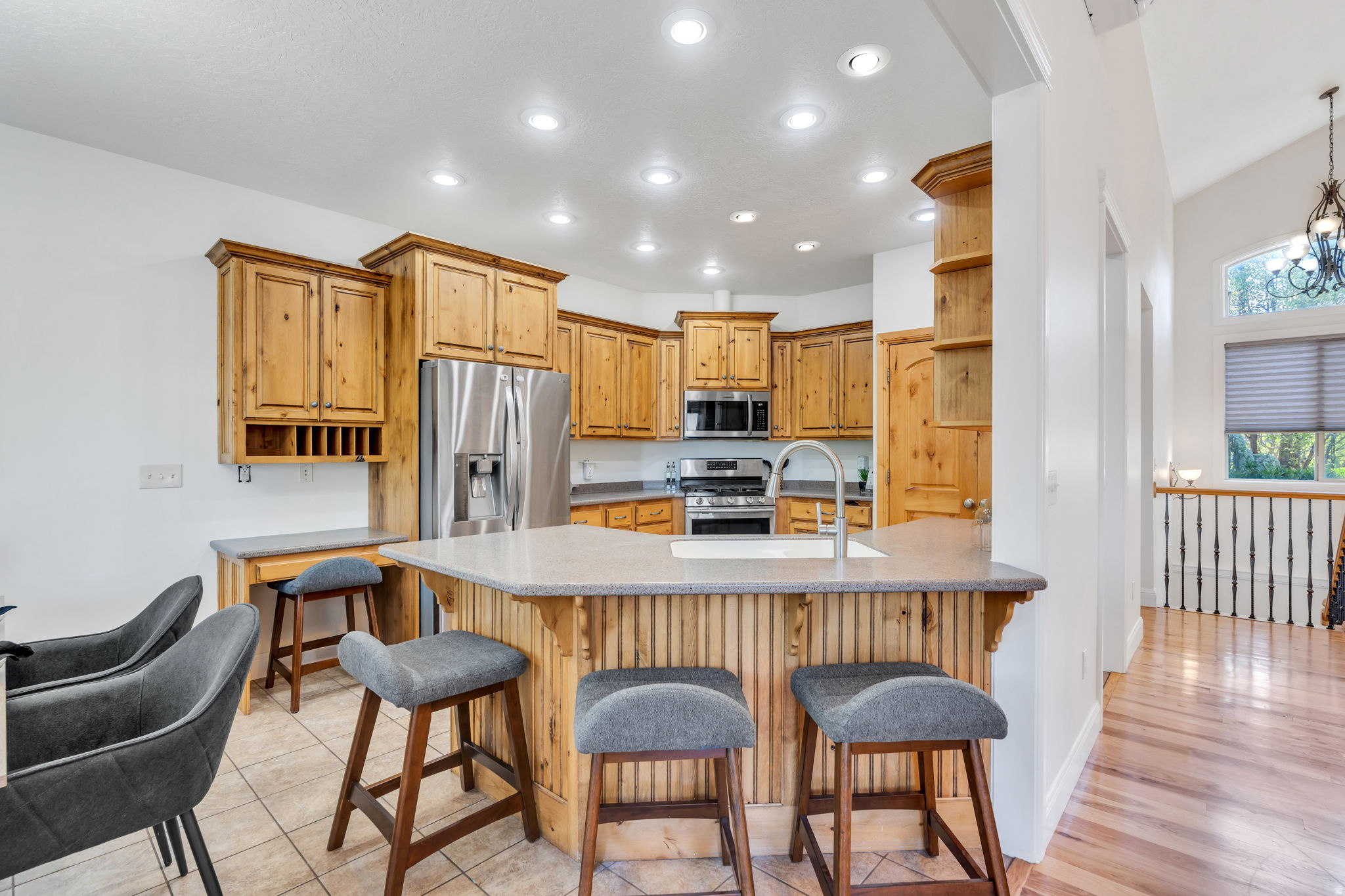 10475 N CANTERBURY DR