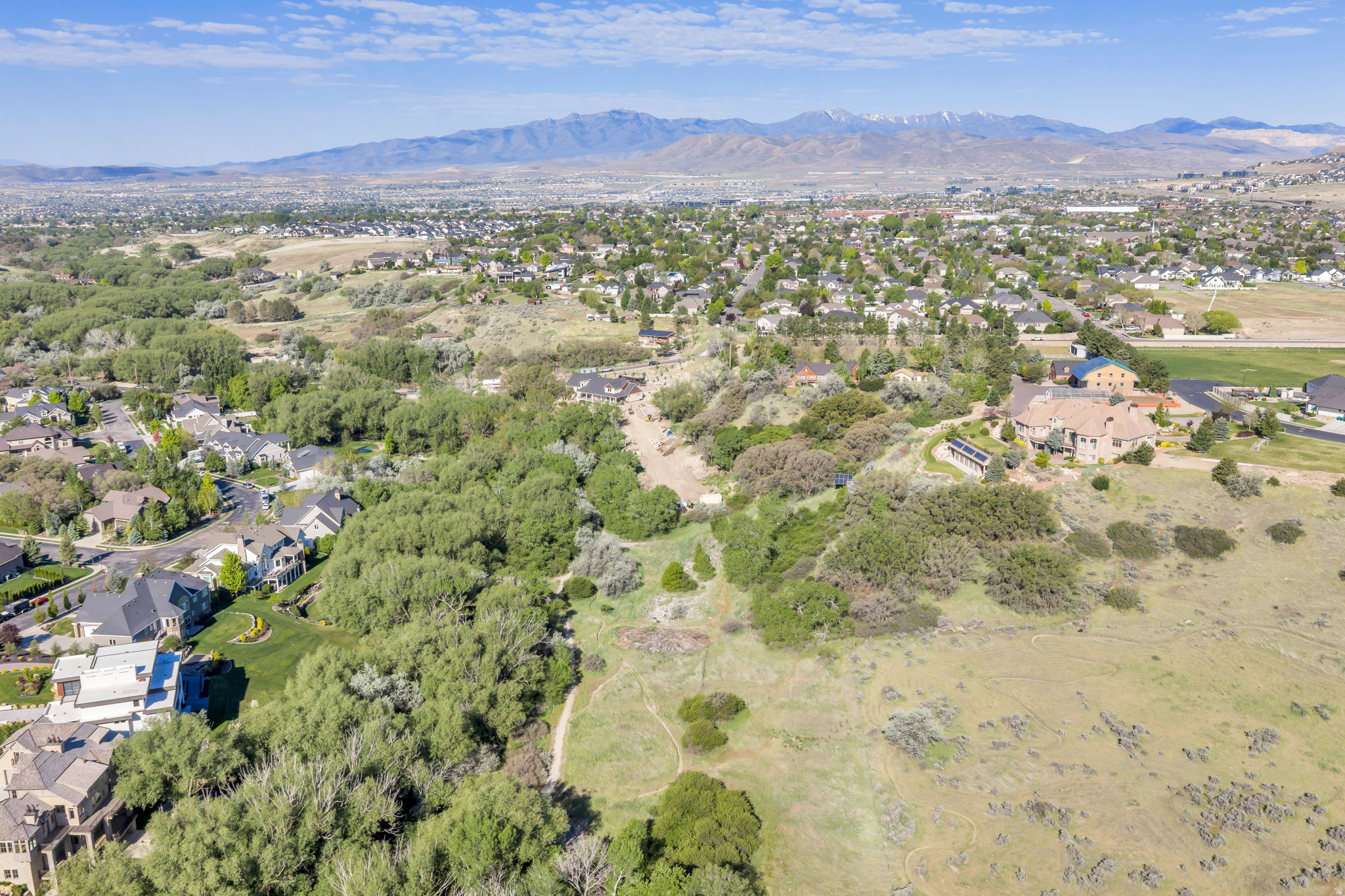 10475 N CANTERBURY DR