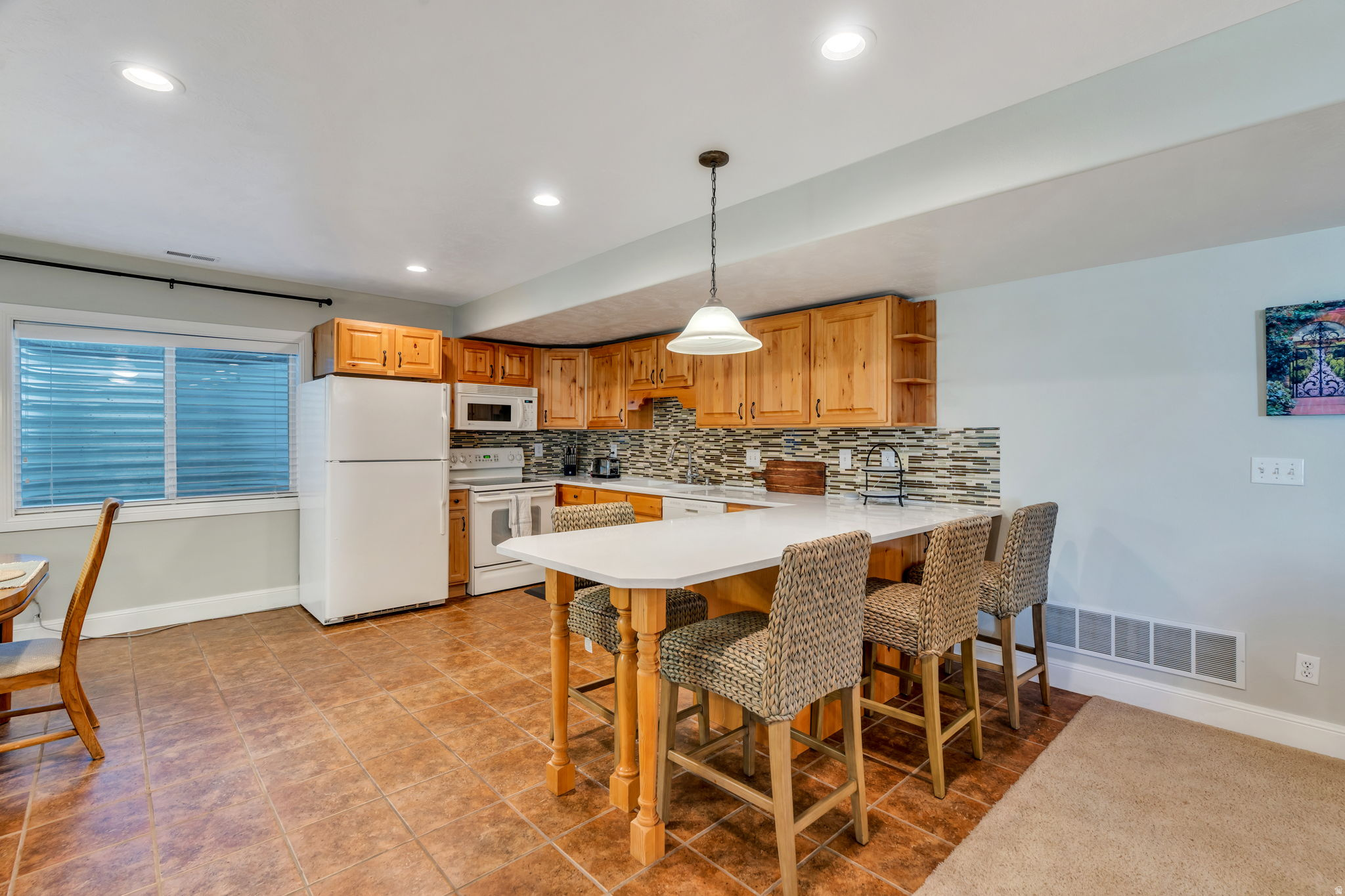 10475 N CANTERBURY DR