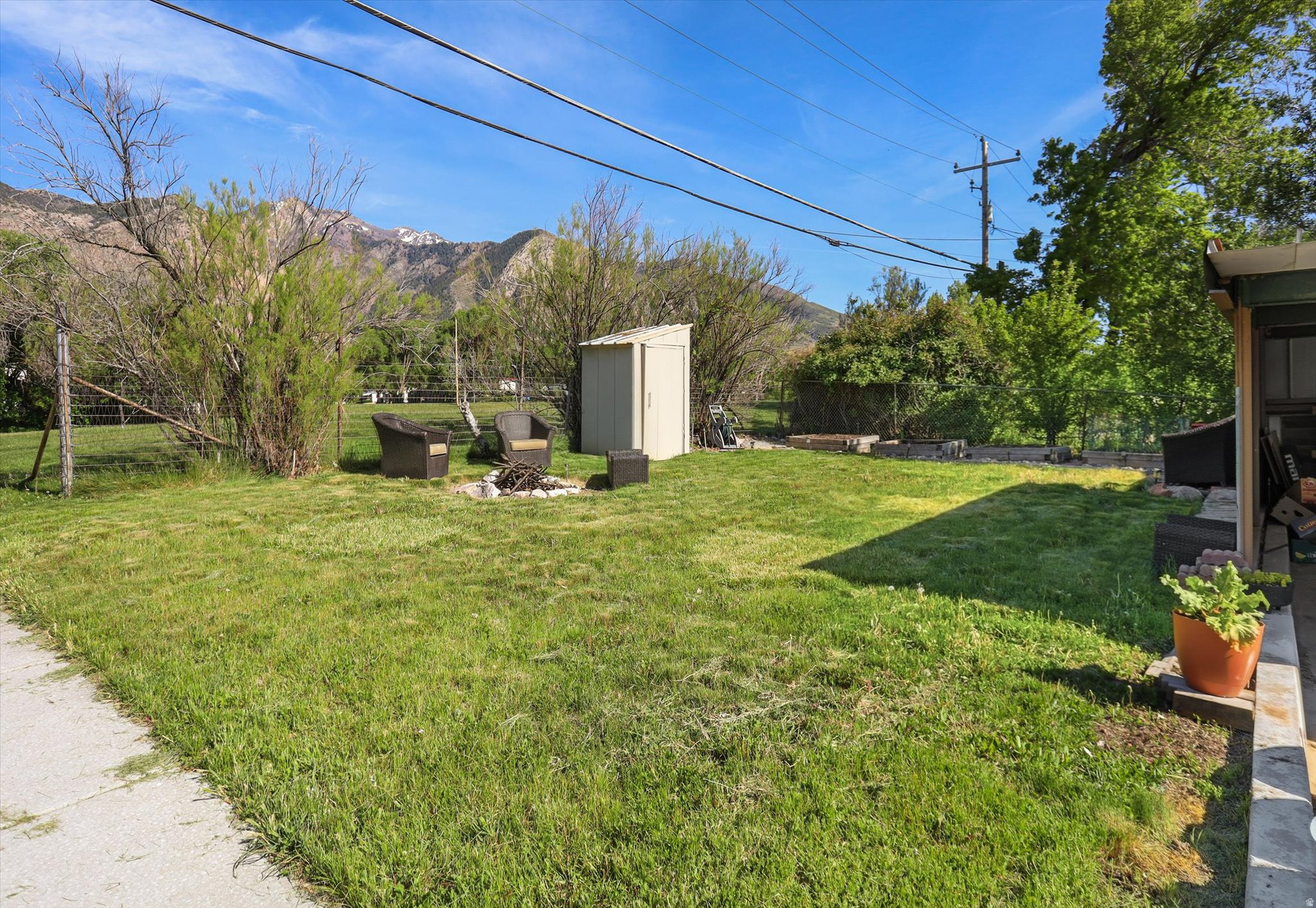 2202 HARRISON BLVD