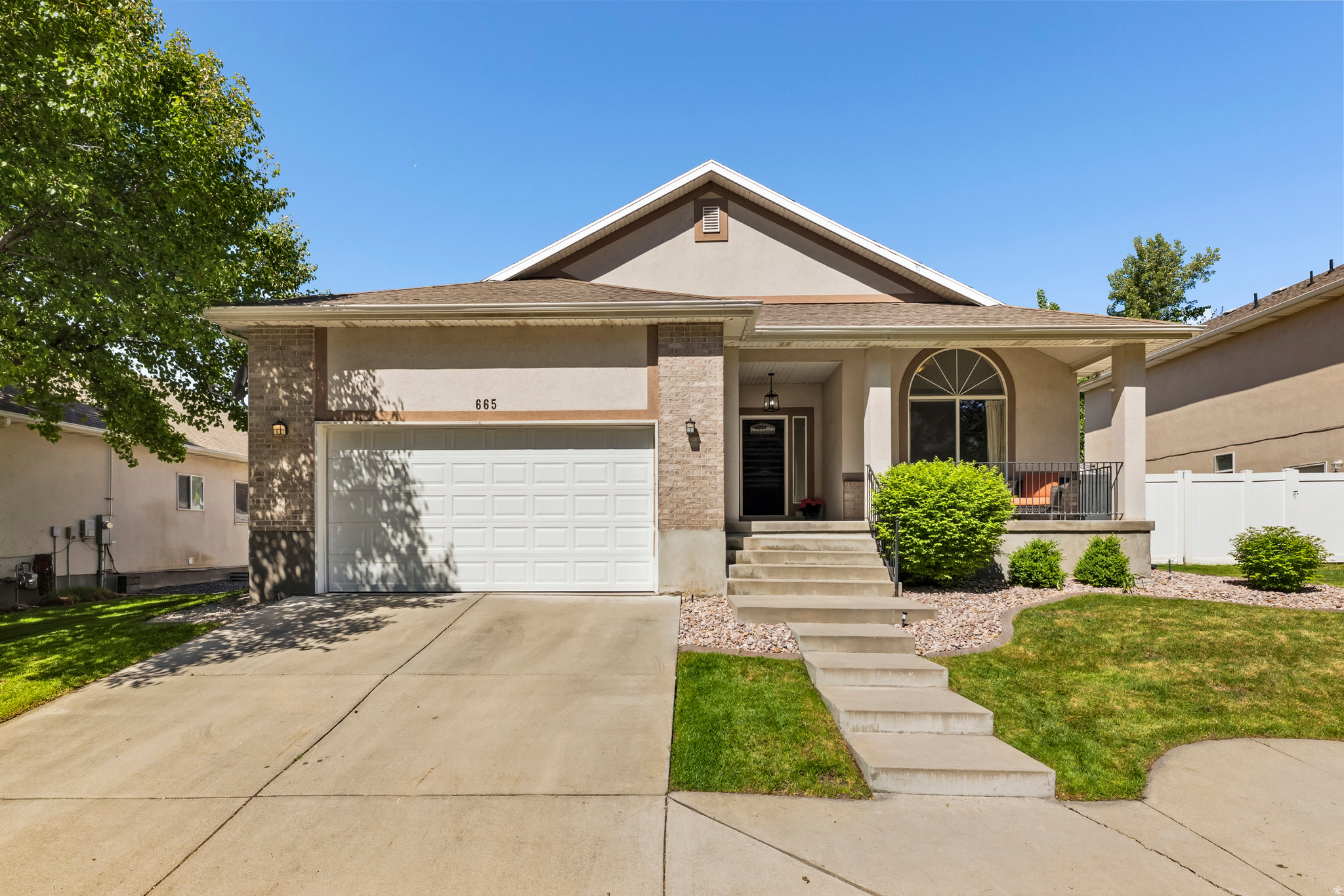 665 RIVERWALK DR