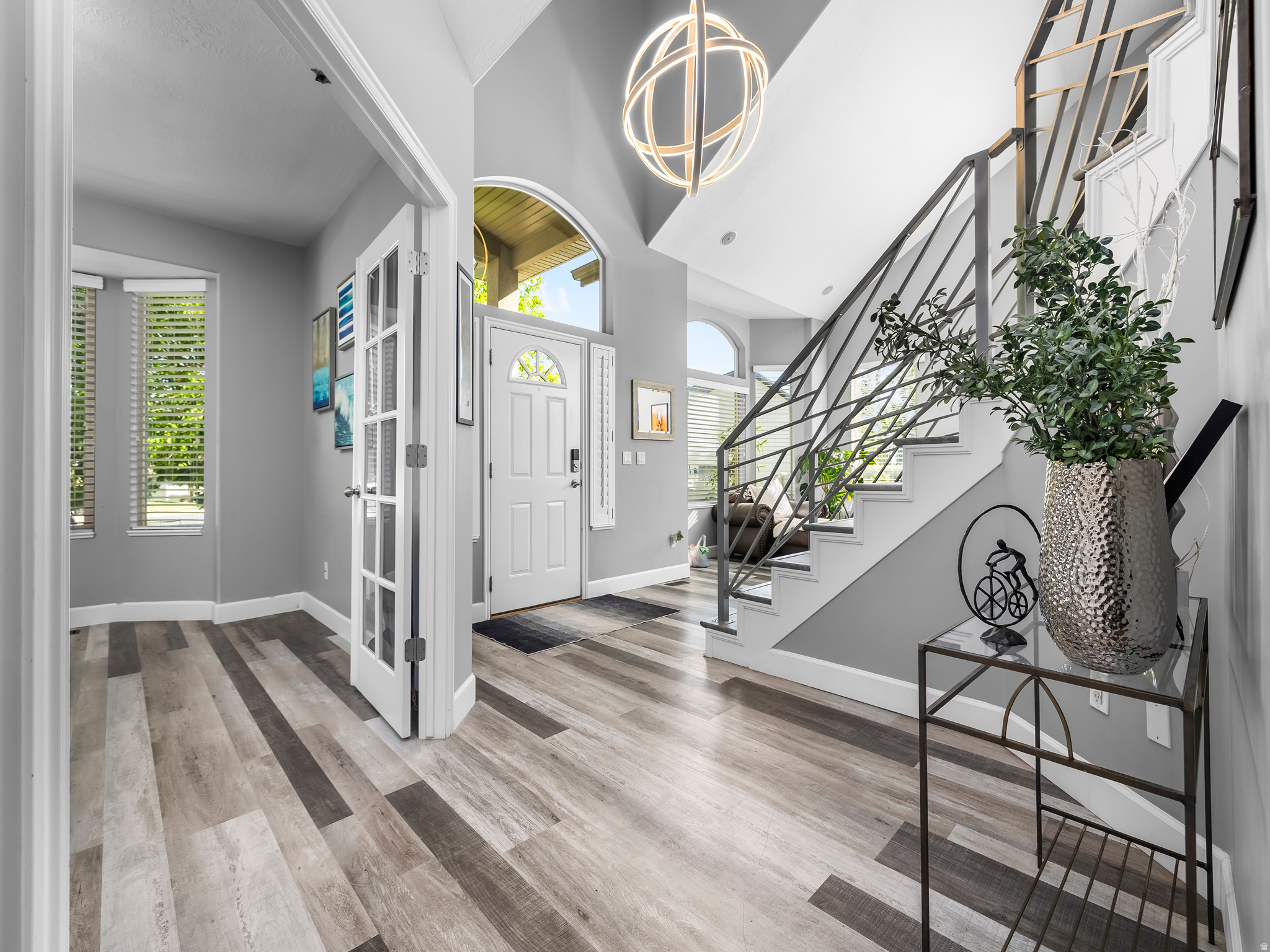 1425 N MANILA CT