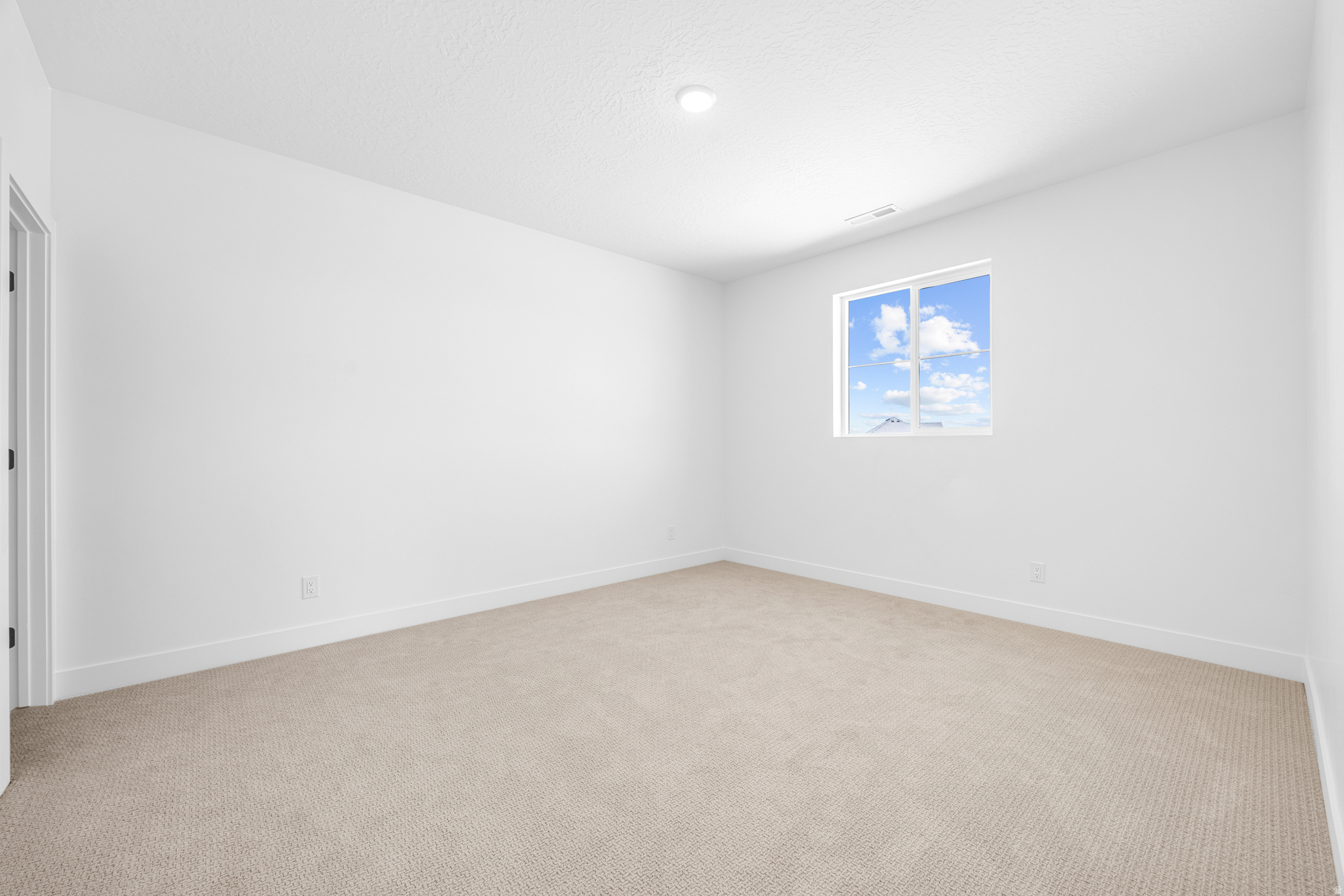 2748 S EAGLE DR #05