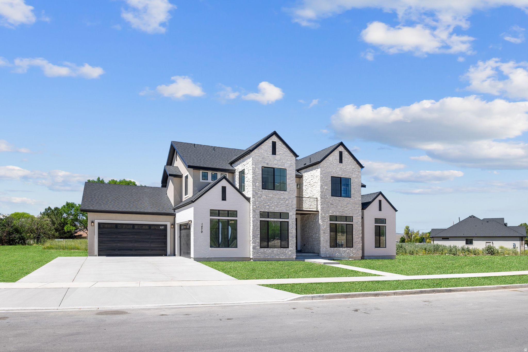 2748 S EAGLE DR #05