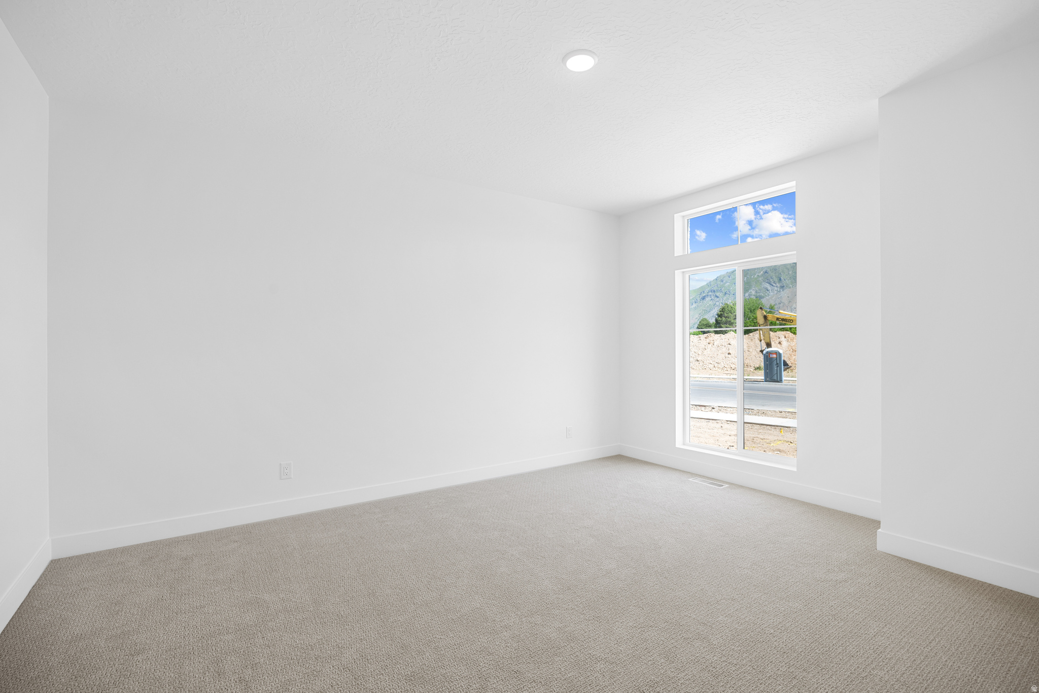 2748 S EAGLE DR #05