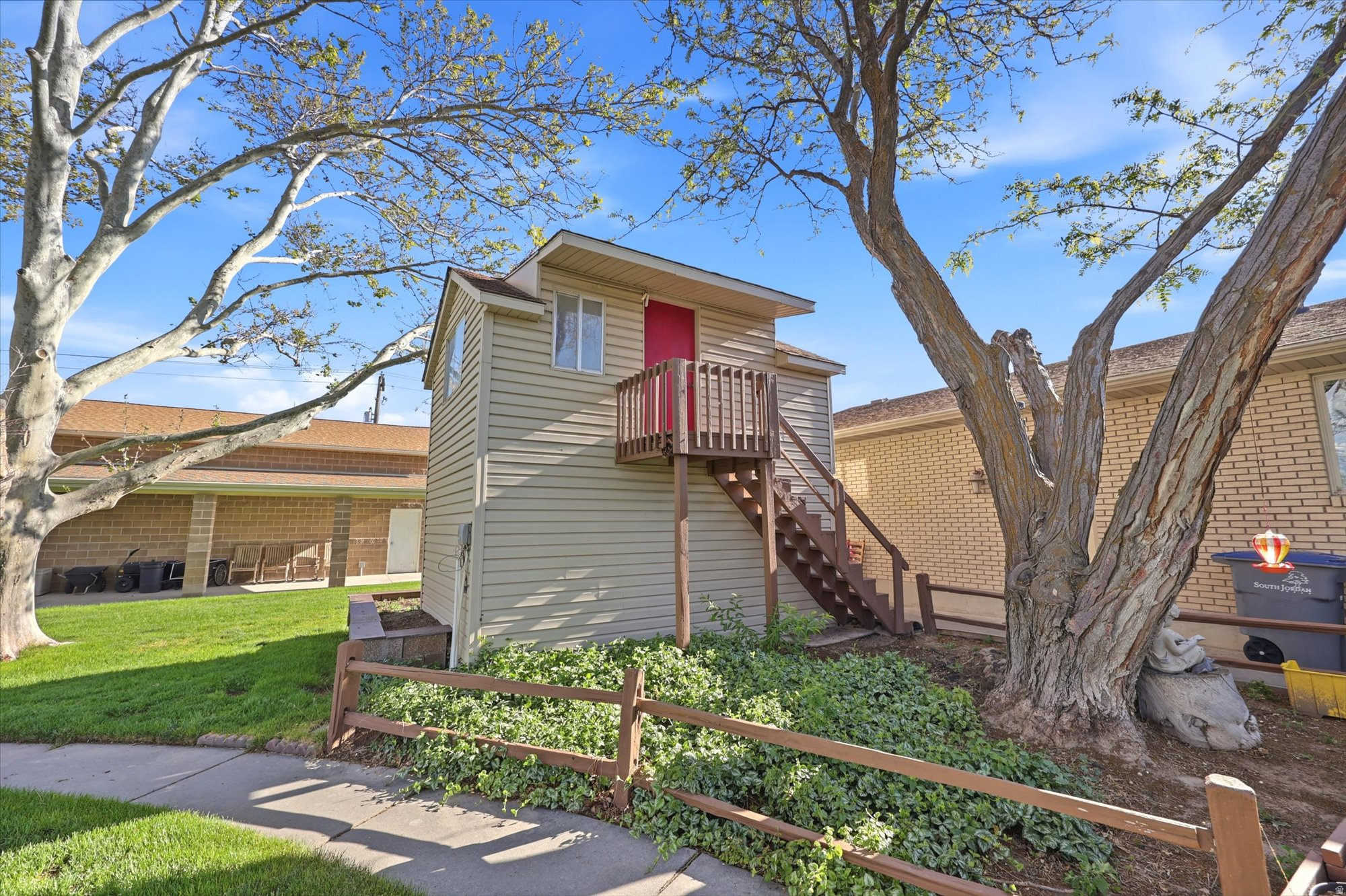 10185 S CHATTEL CIR