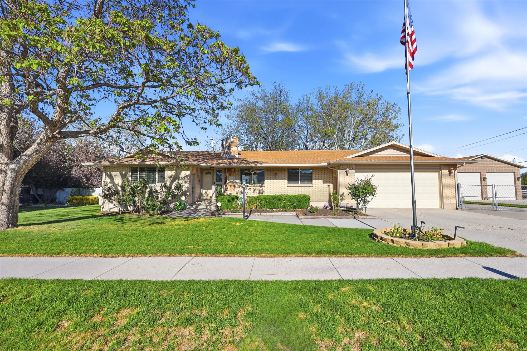 10185 S CHATTEL CIR