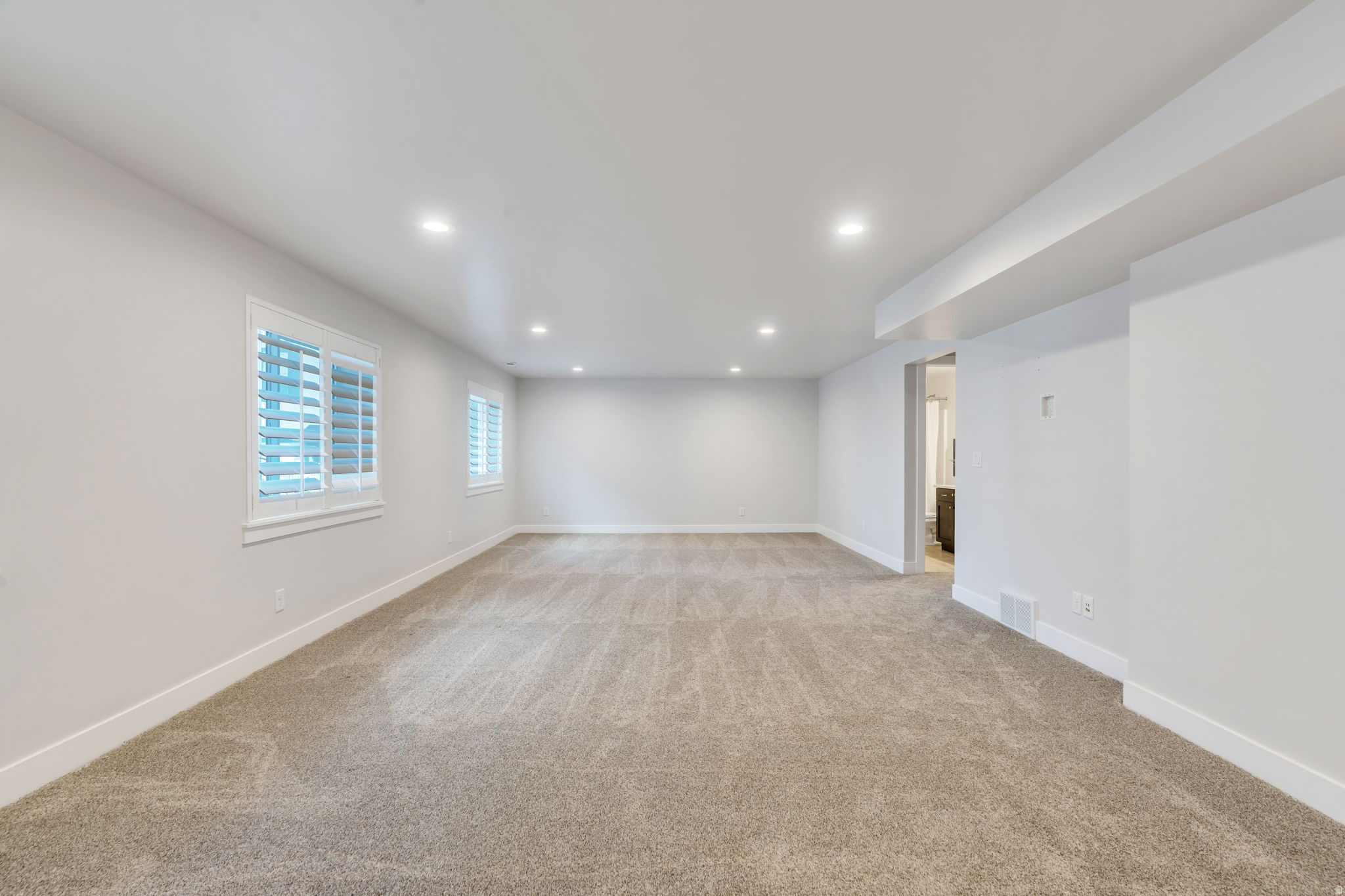 1523 E SEGO LILY CT