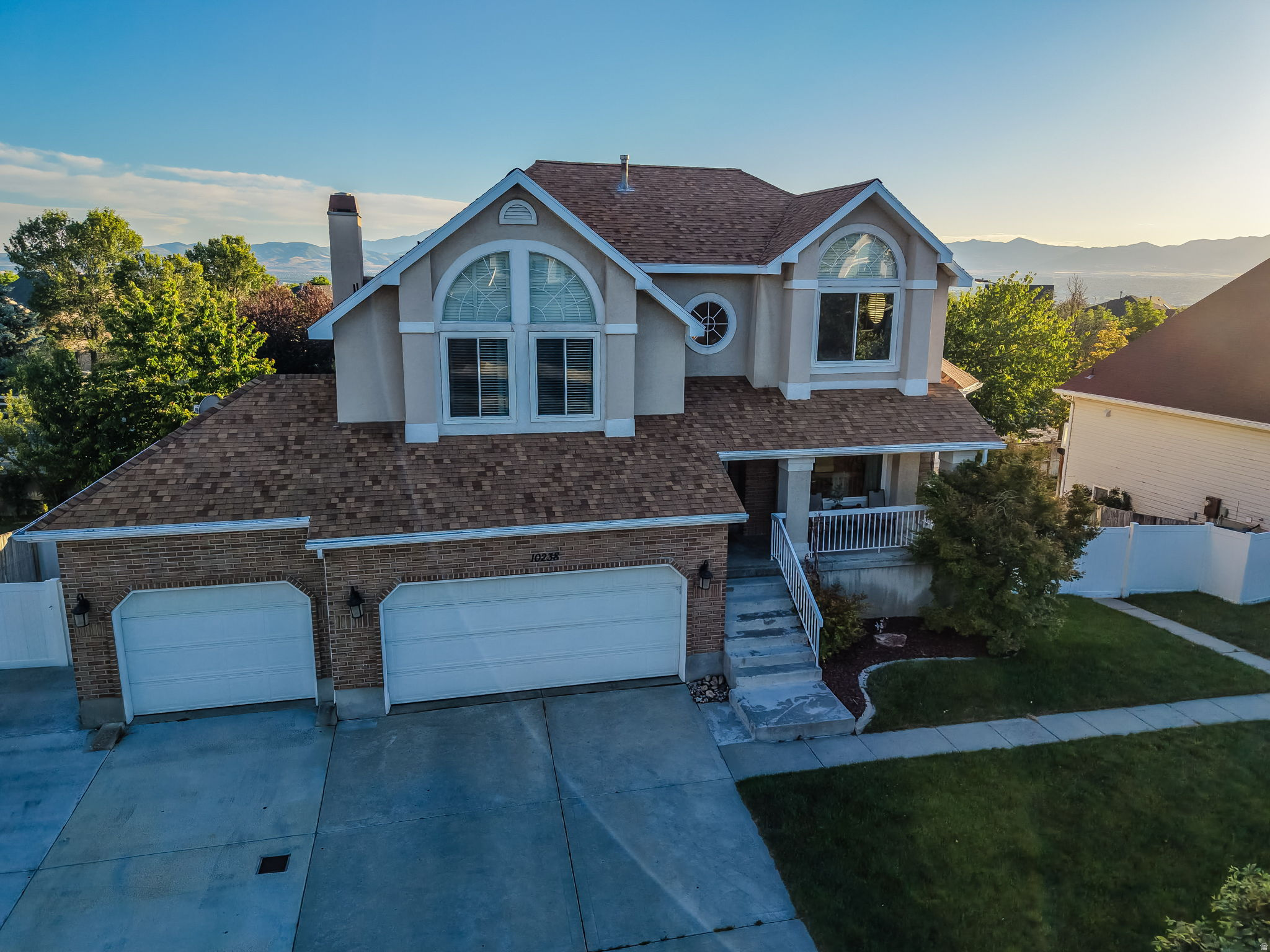 10238 S SNOW IRIS WAY