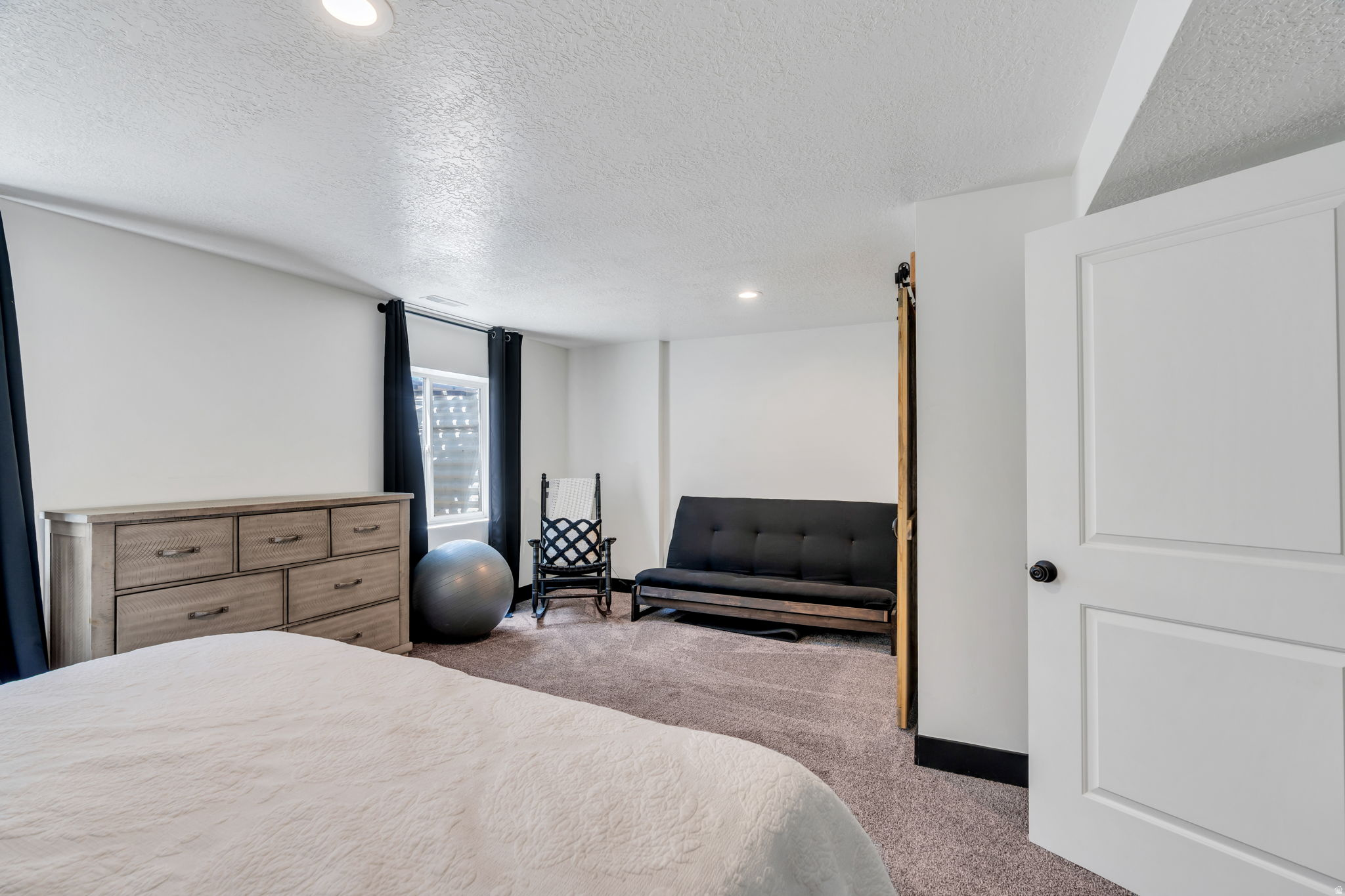 459 S LOADER AVE