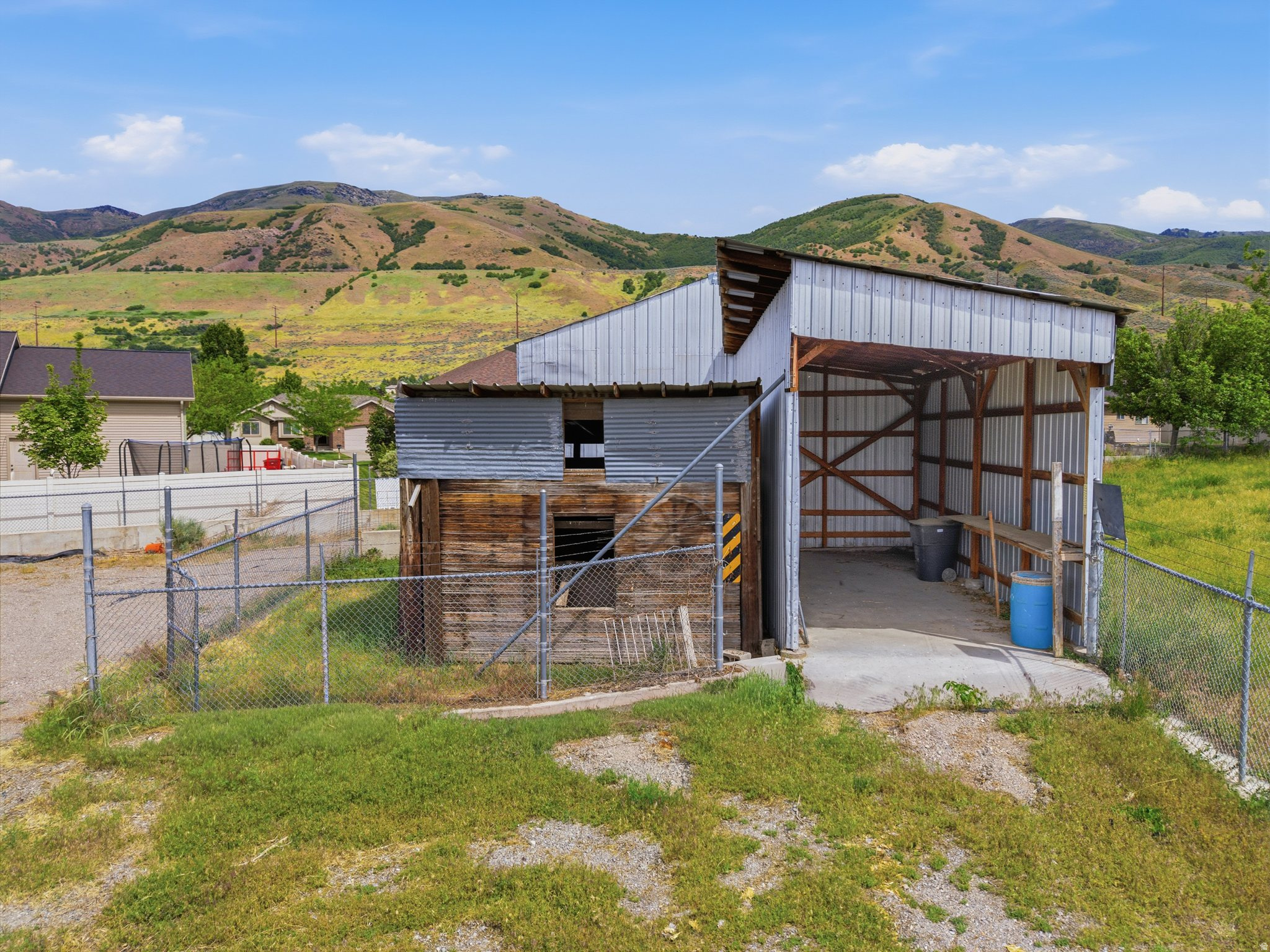 2175 S HWY 89