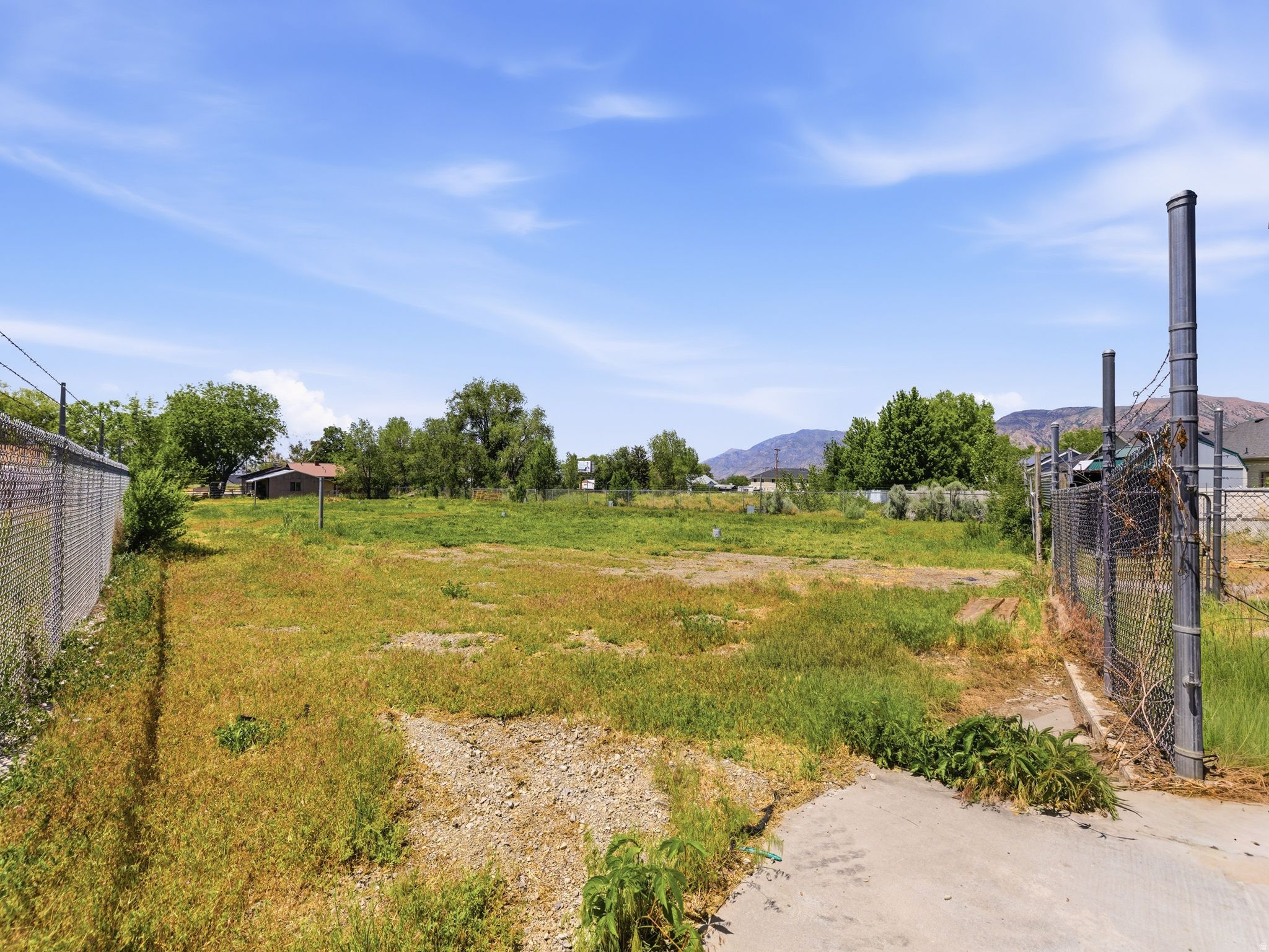 2175 S HWY 89