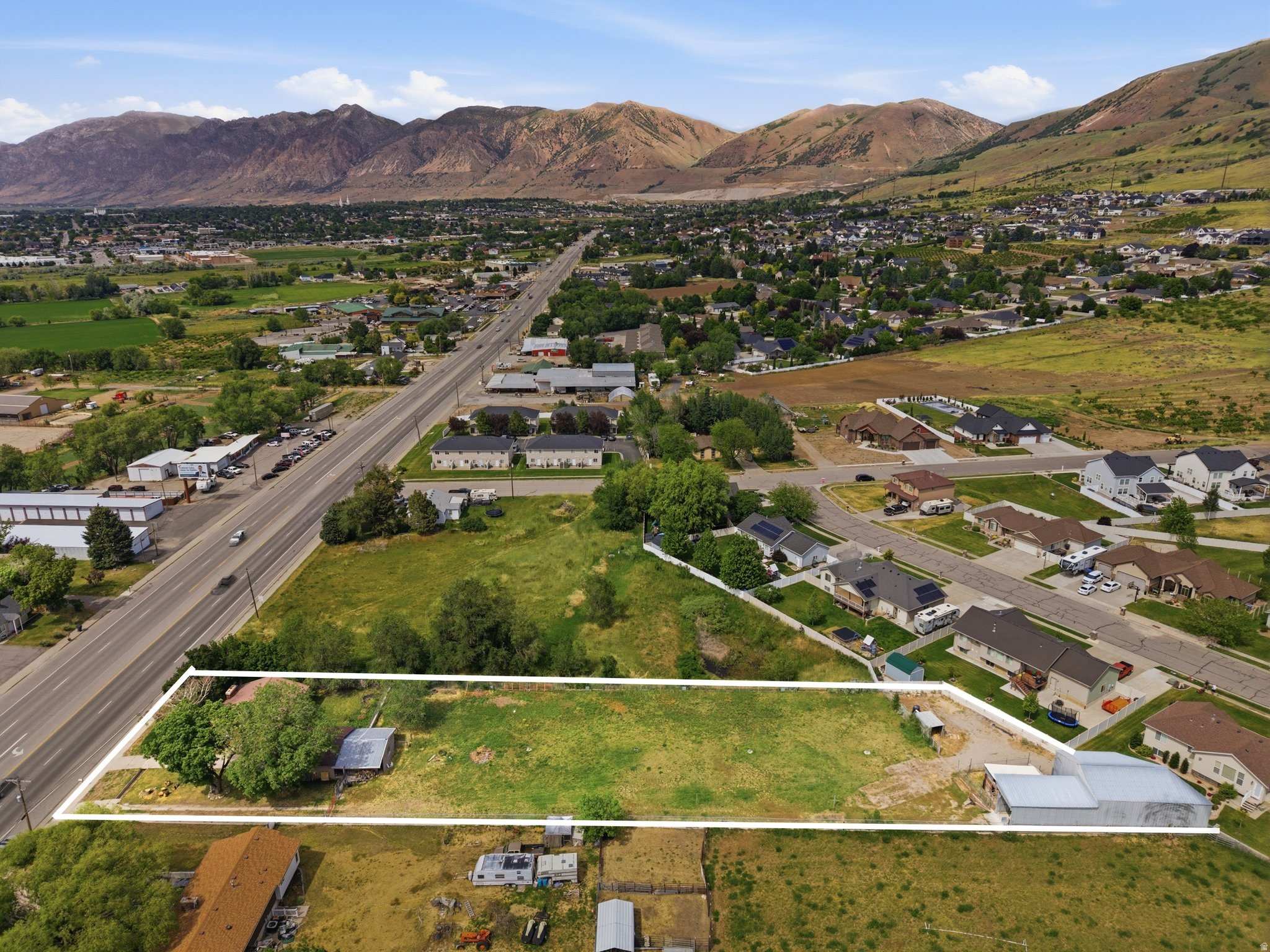 2175 S HWY 89