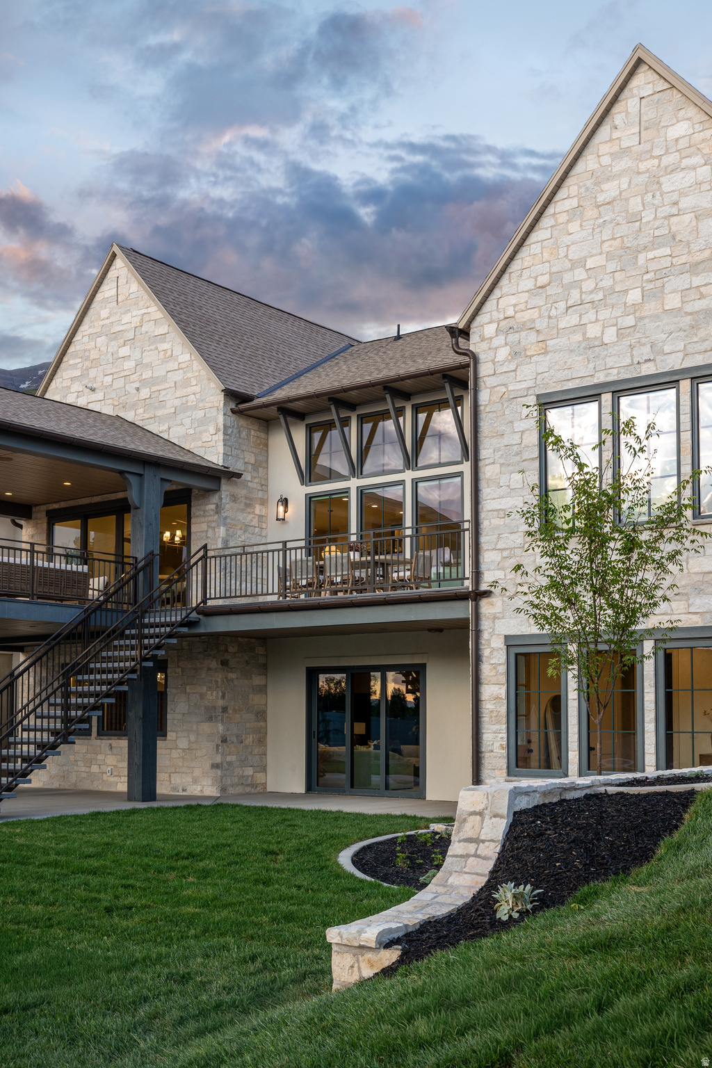 133 N CANAL DR