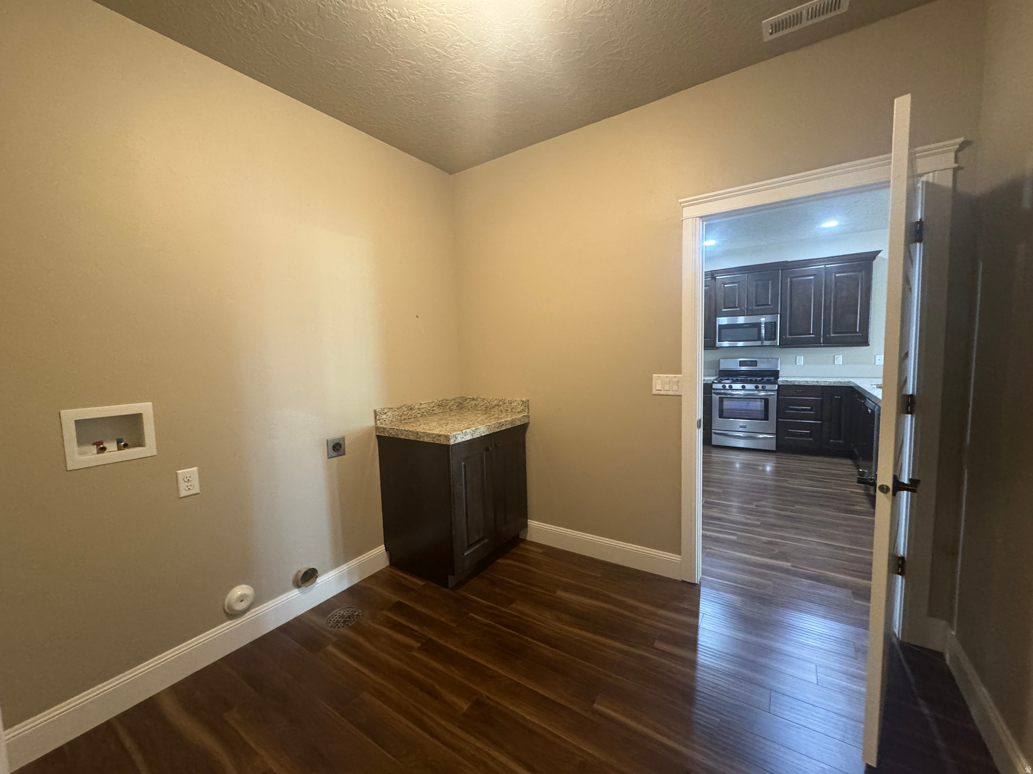 3214 W HARVEST CHASE DR