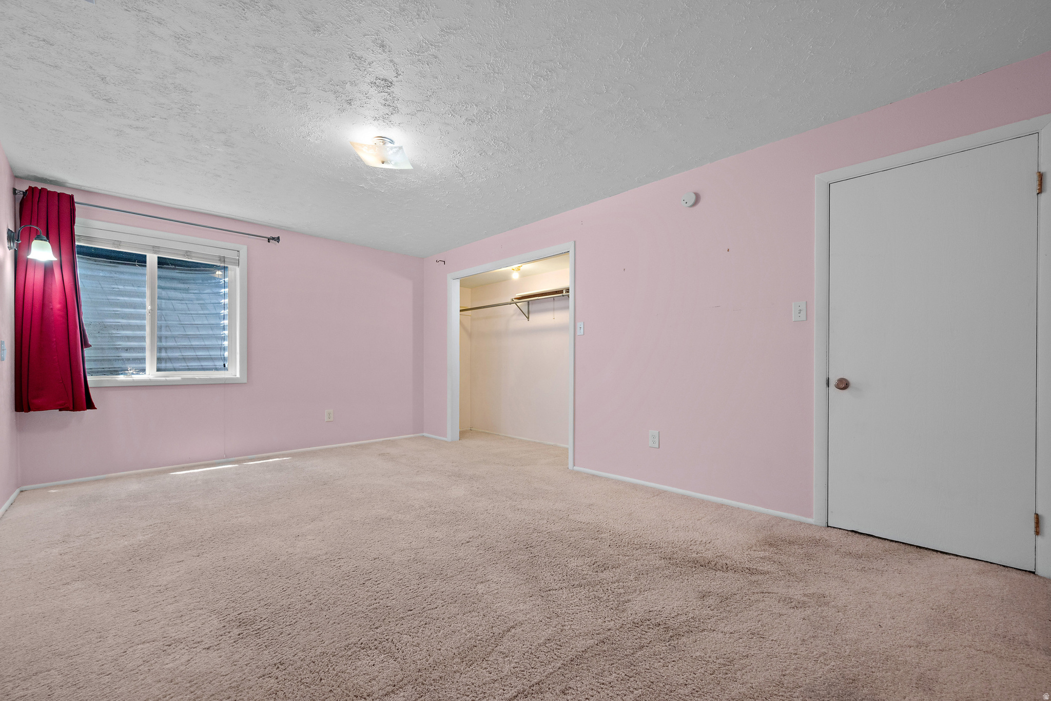 150 N CAVEMAN BLVD
