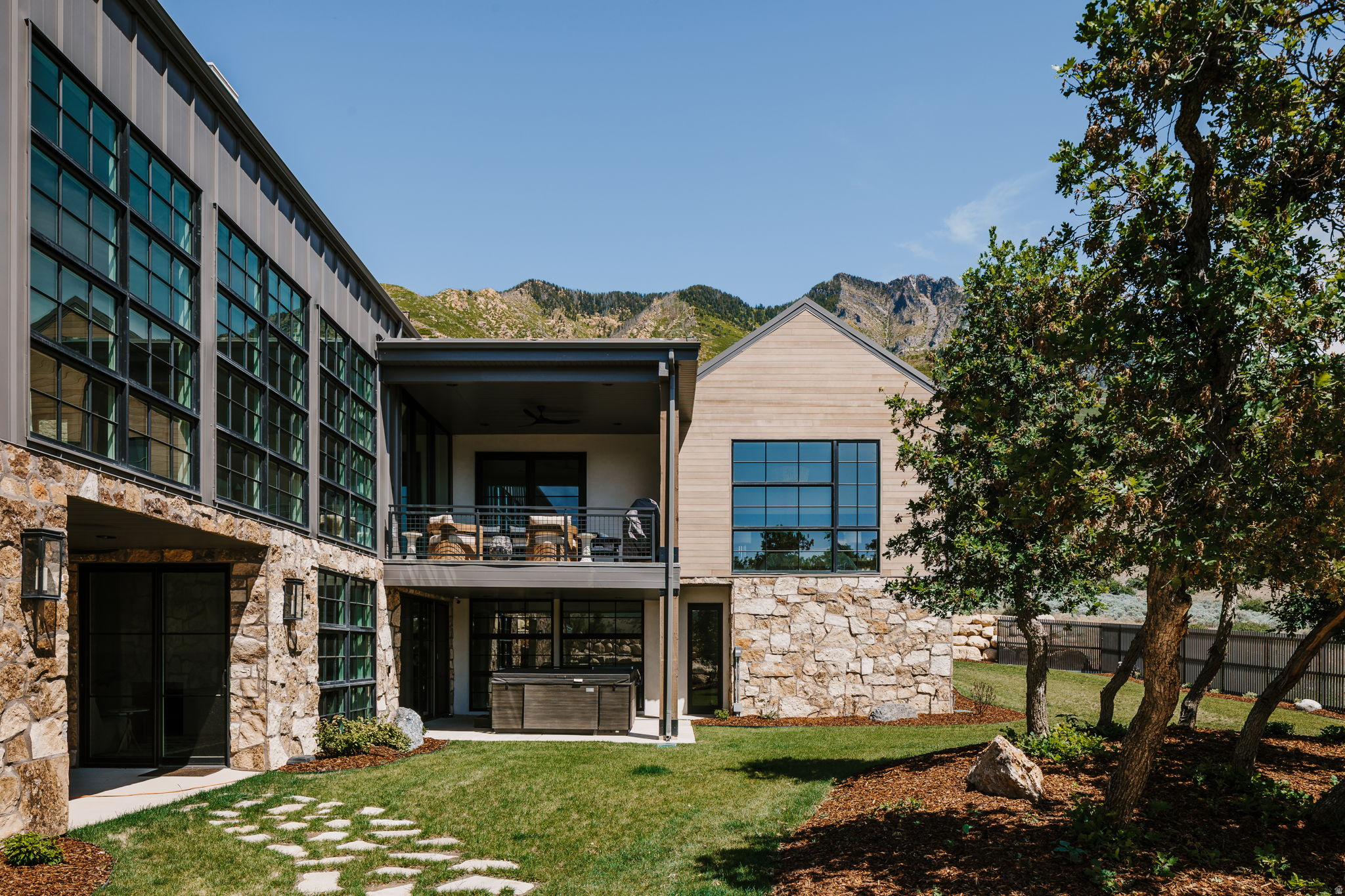 3939 W PROSPECTOR WAY