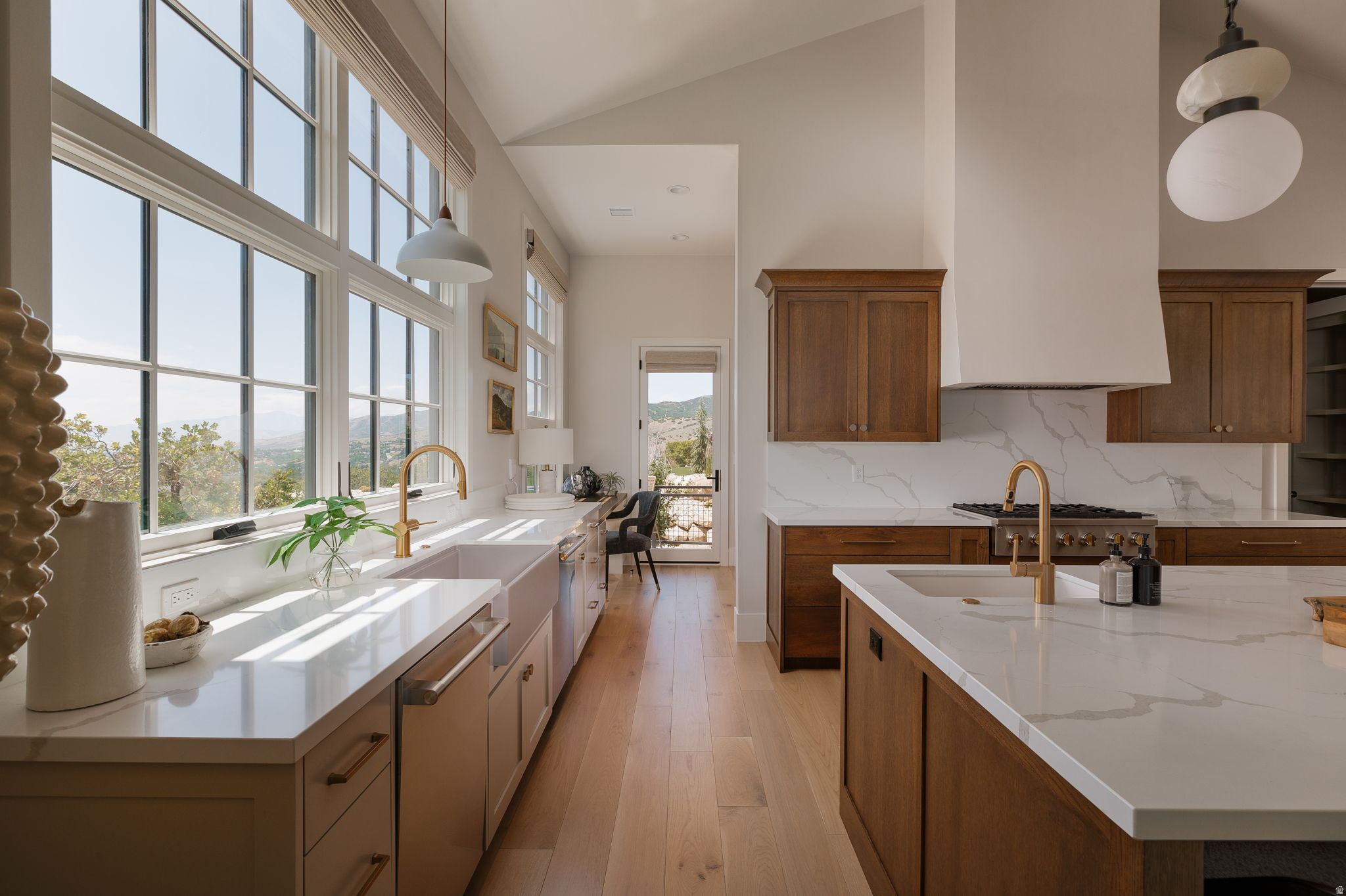 3939 W PROSPECTOR WAY