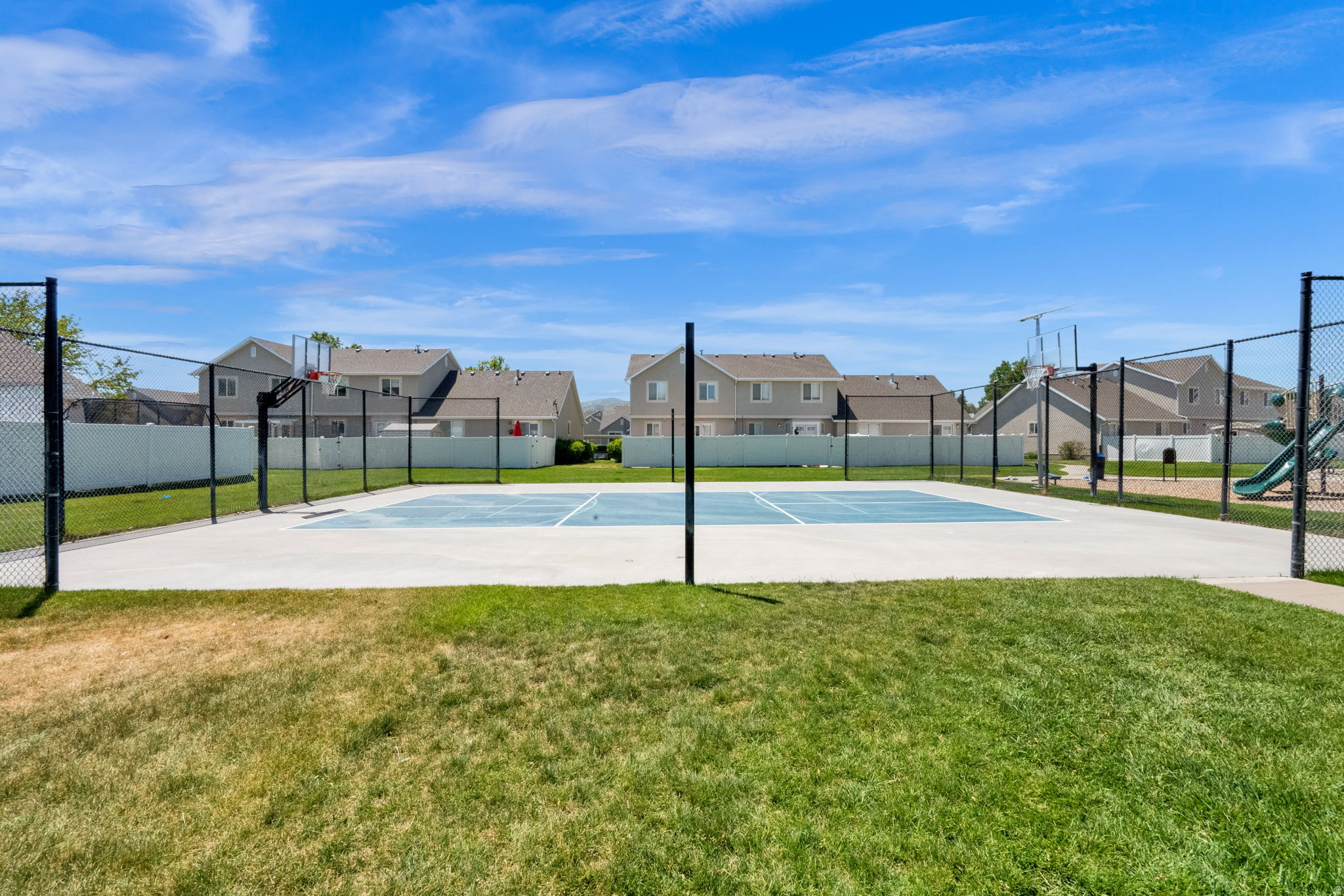 3121 W DAVENCOURT LOOP