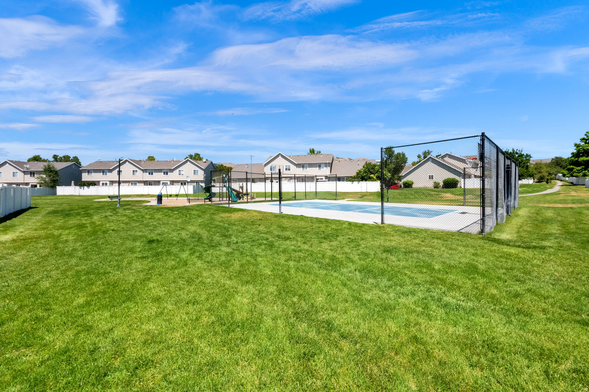 3121 W DAVENCOURT LOOP