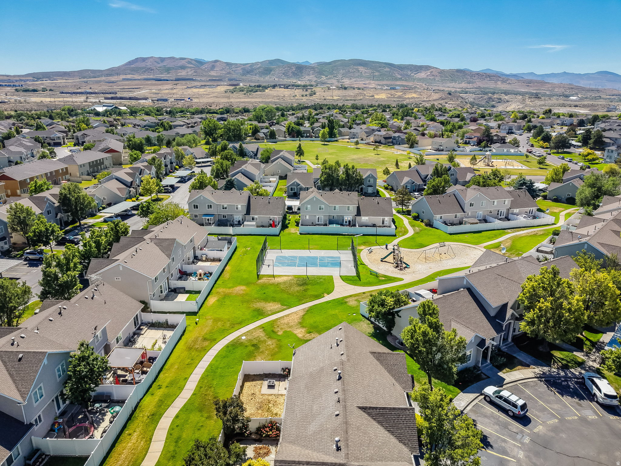 3121 W DAVENCOURT LOOP