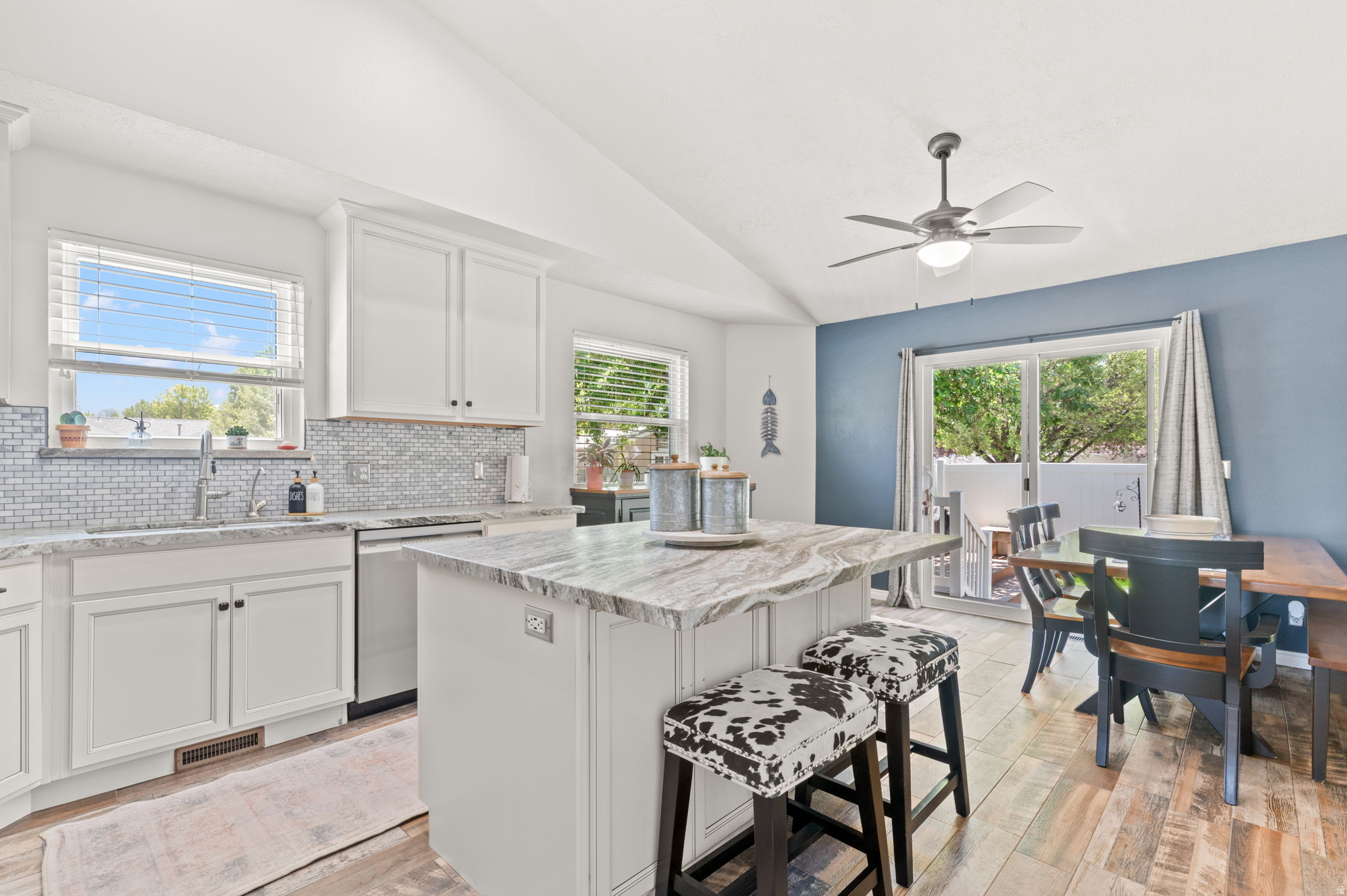 11834 S CARBIDE CT
