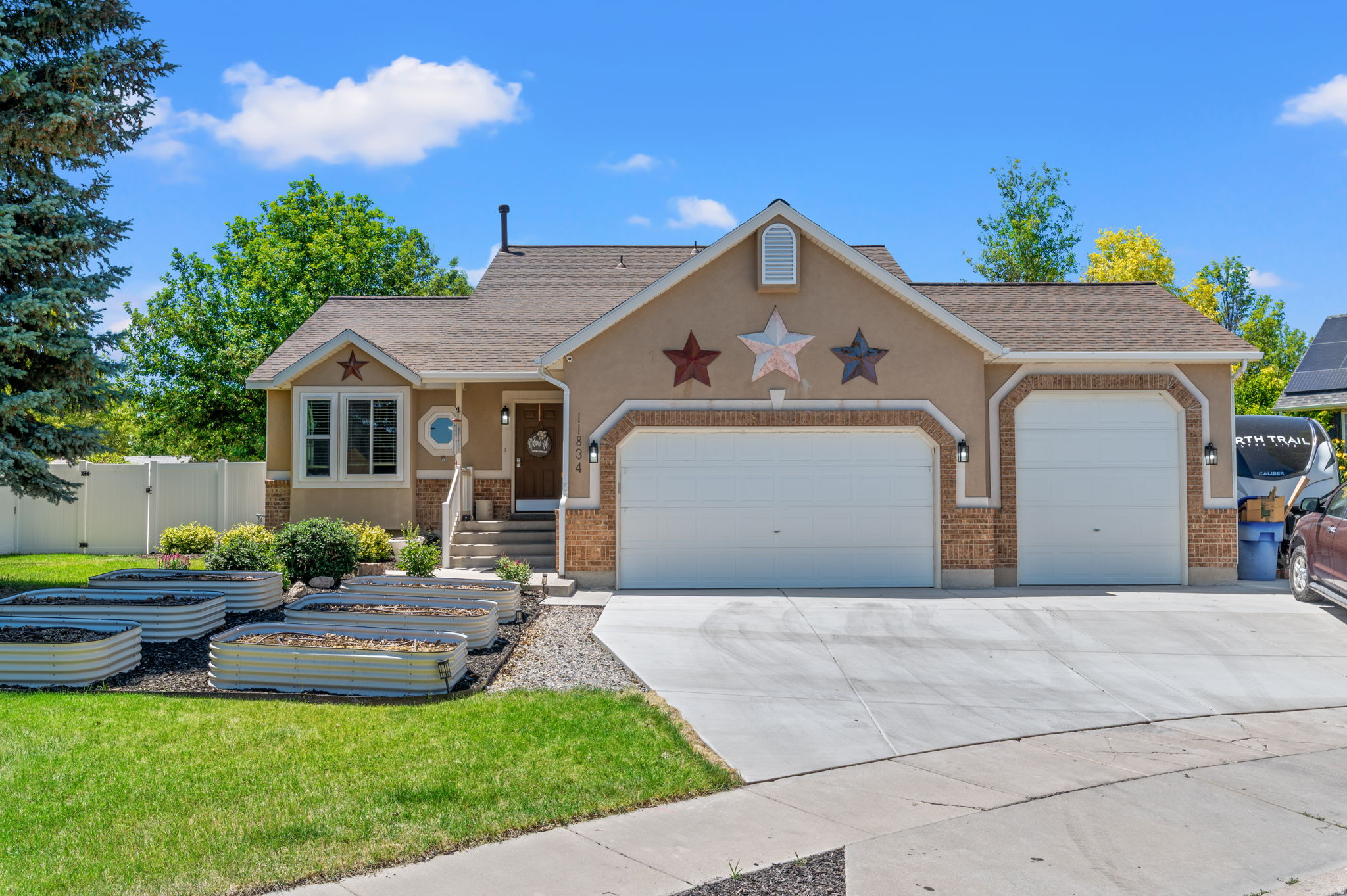 11834 S CARBIDE CT
