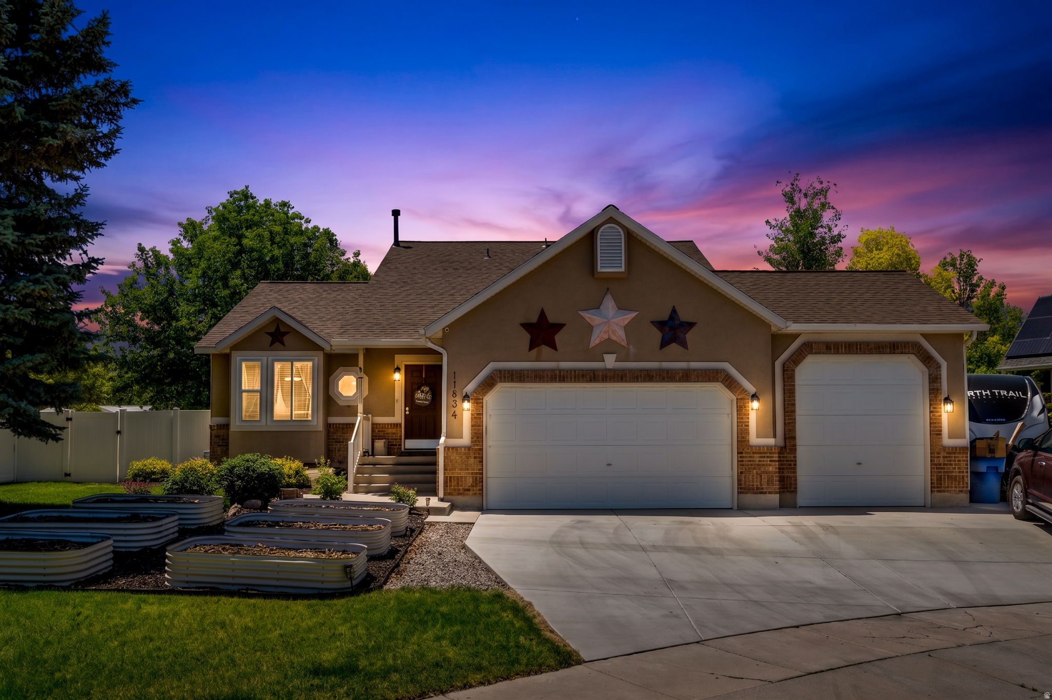 11834 S CARBIDE CT