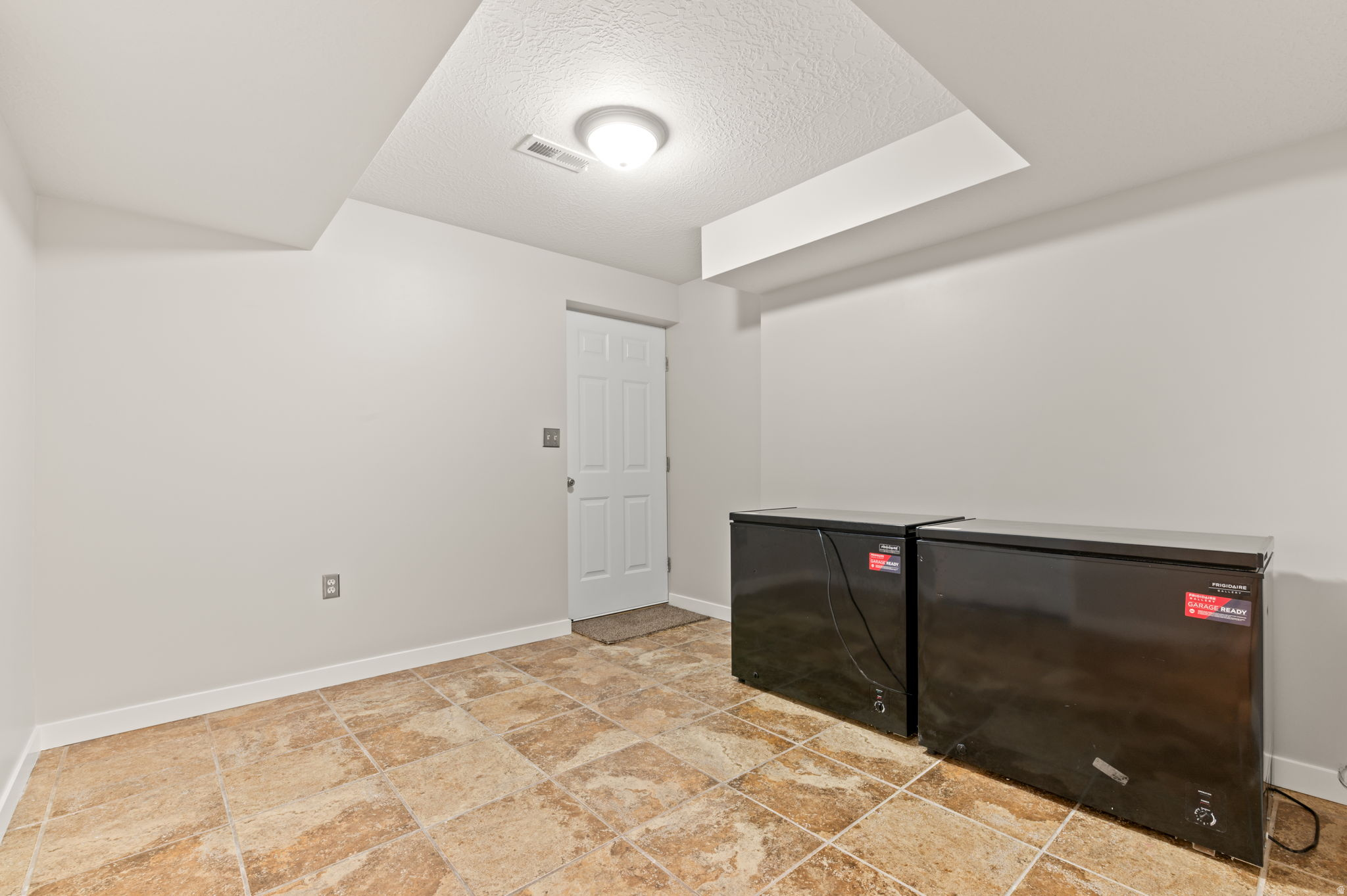 11834 S CARBIDE CT
