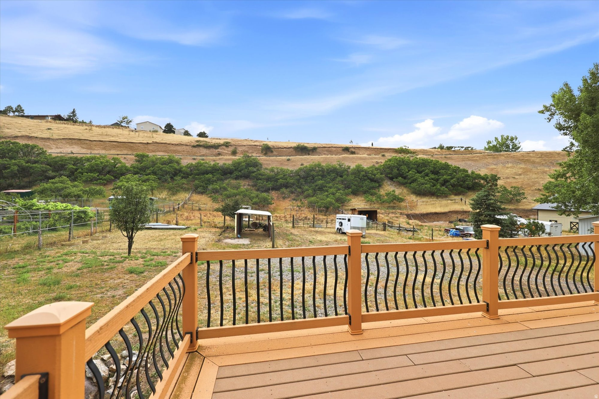 87 N LOAFER CANYON RD
