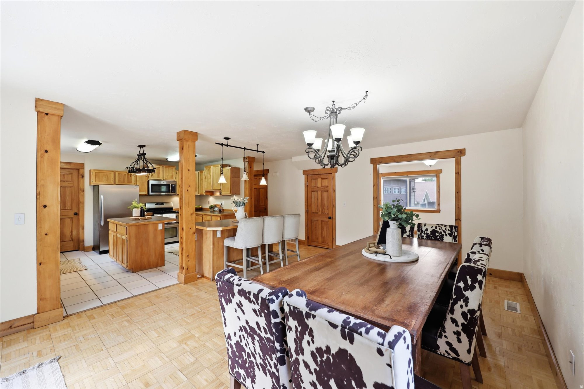 87 N LOAFER CANYON RD