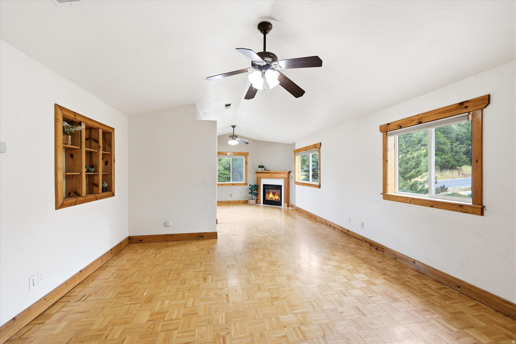 87 N LOAFER CANYON RD