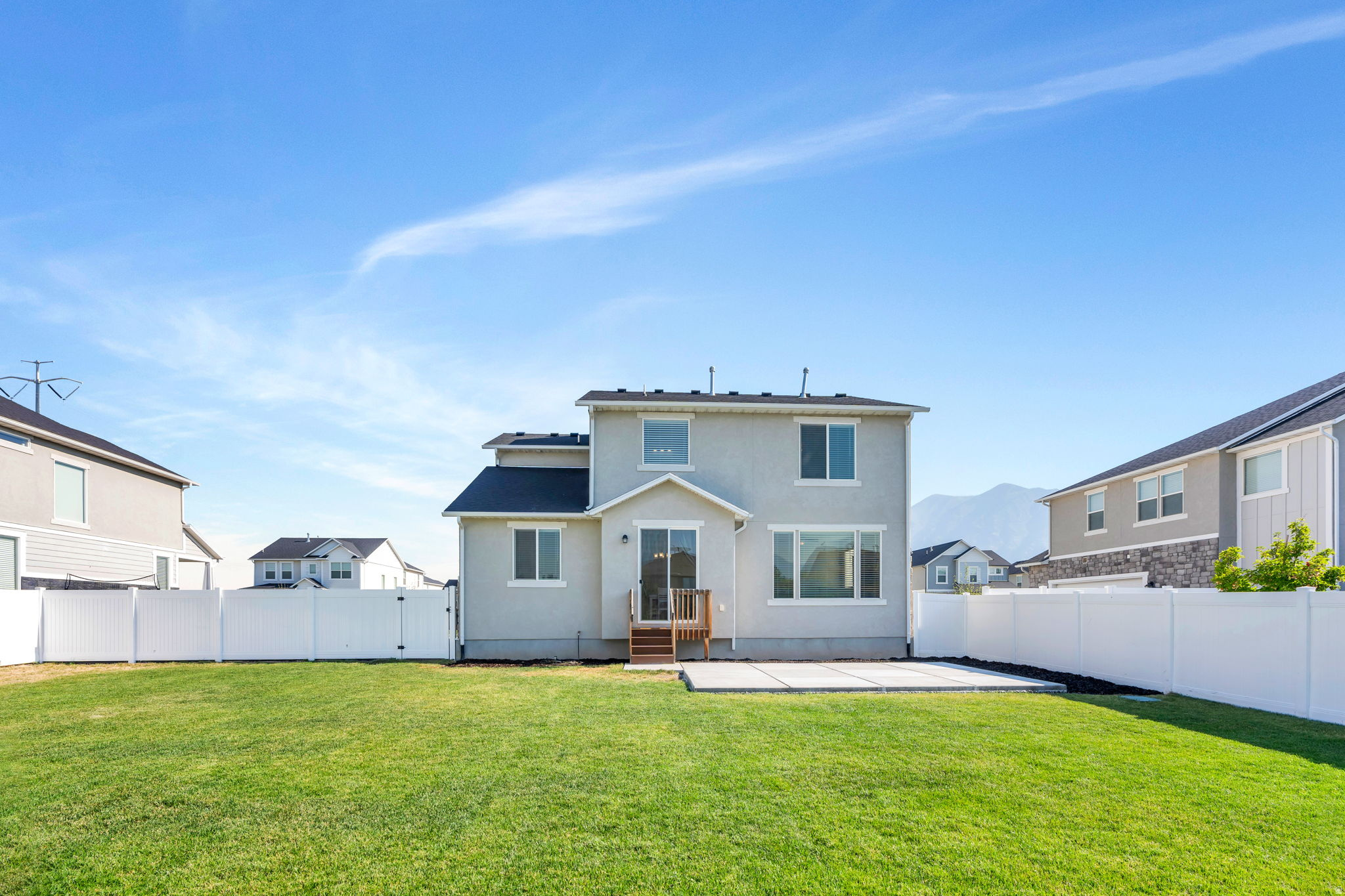 1173 W 1275 S