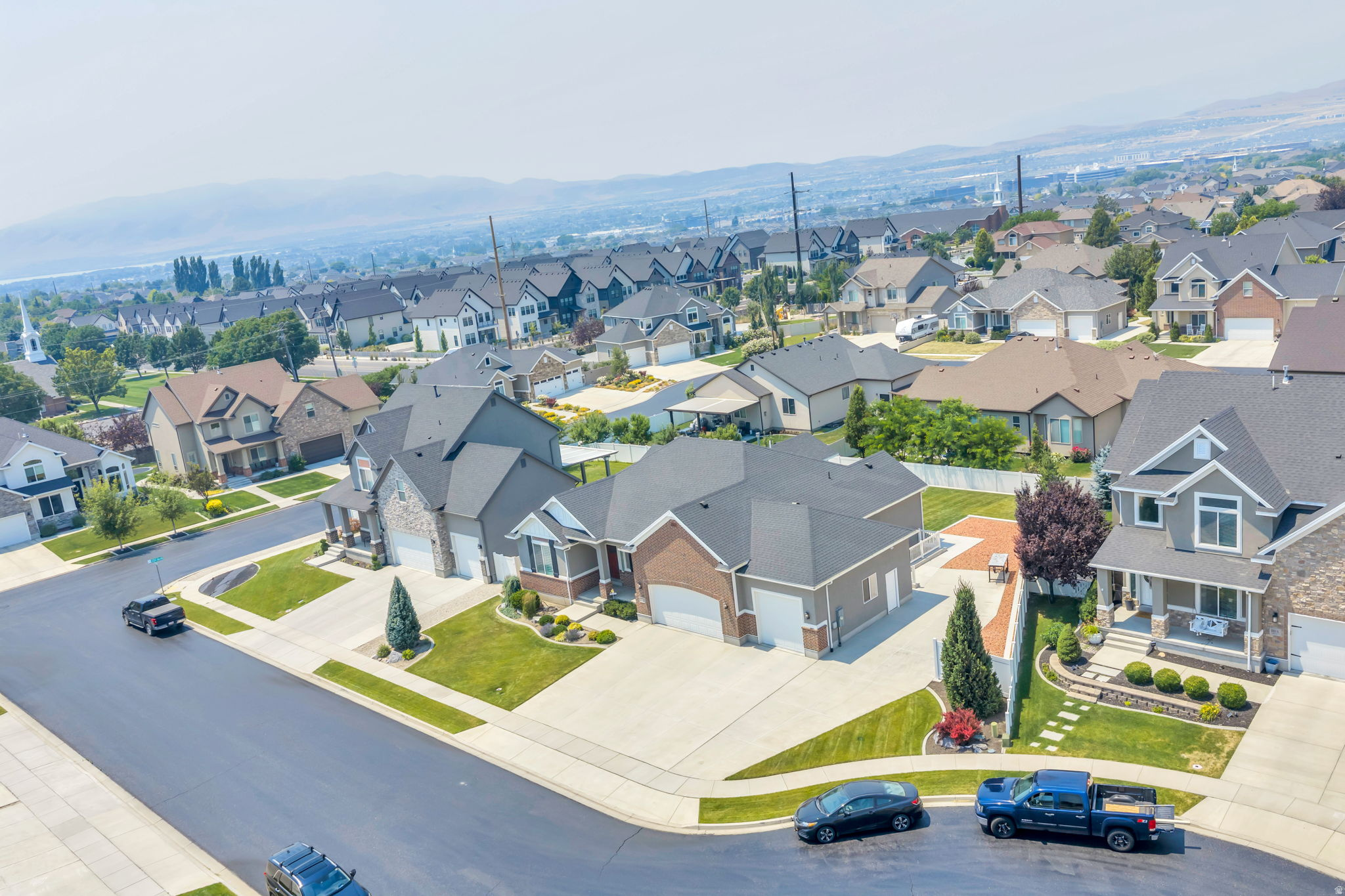 3271 N 280 W