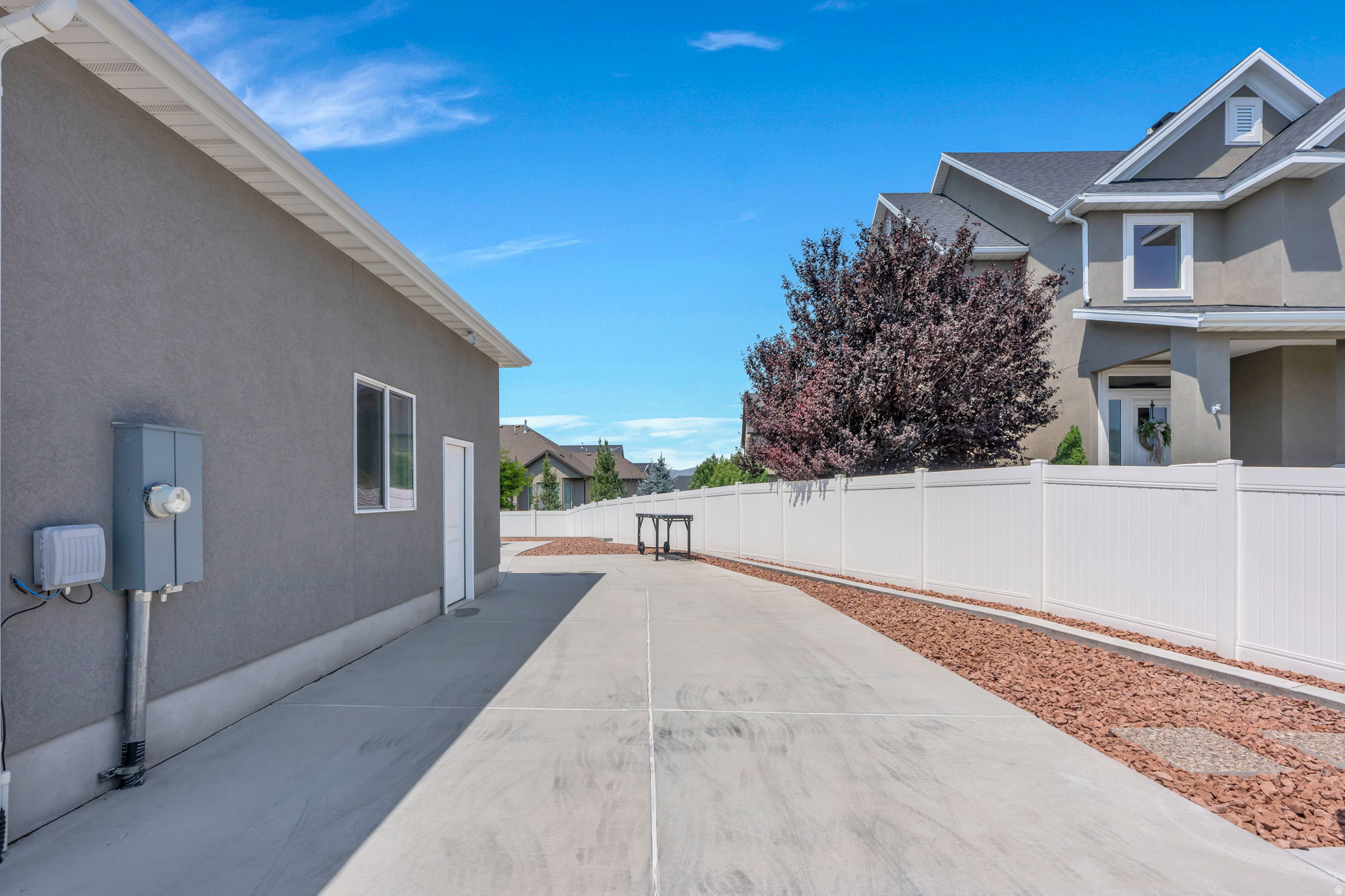 3271 N 280 W