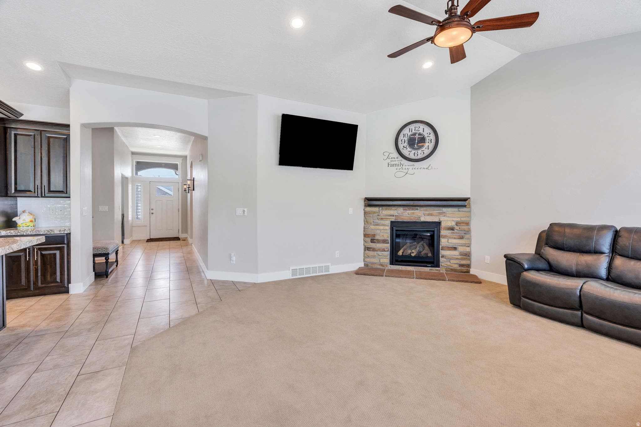 3271 N 280 W