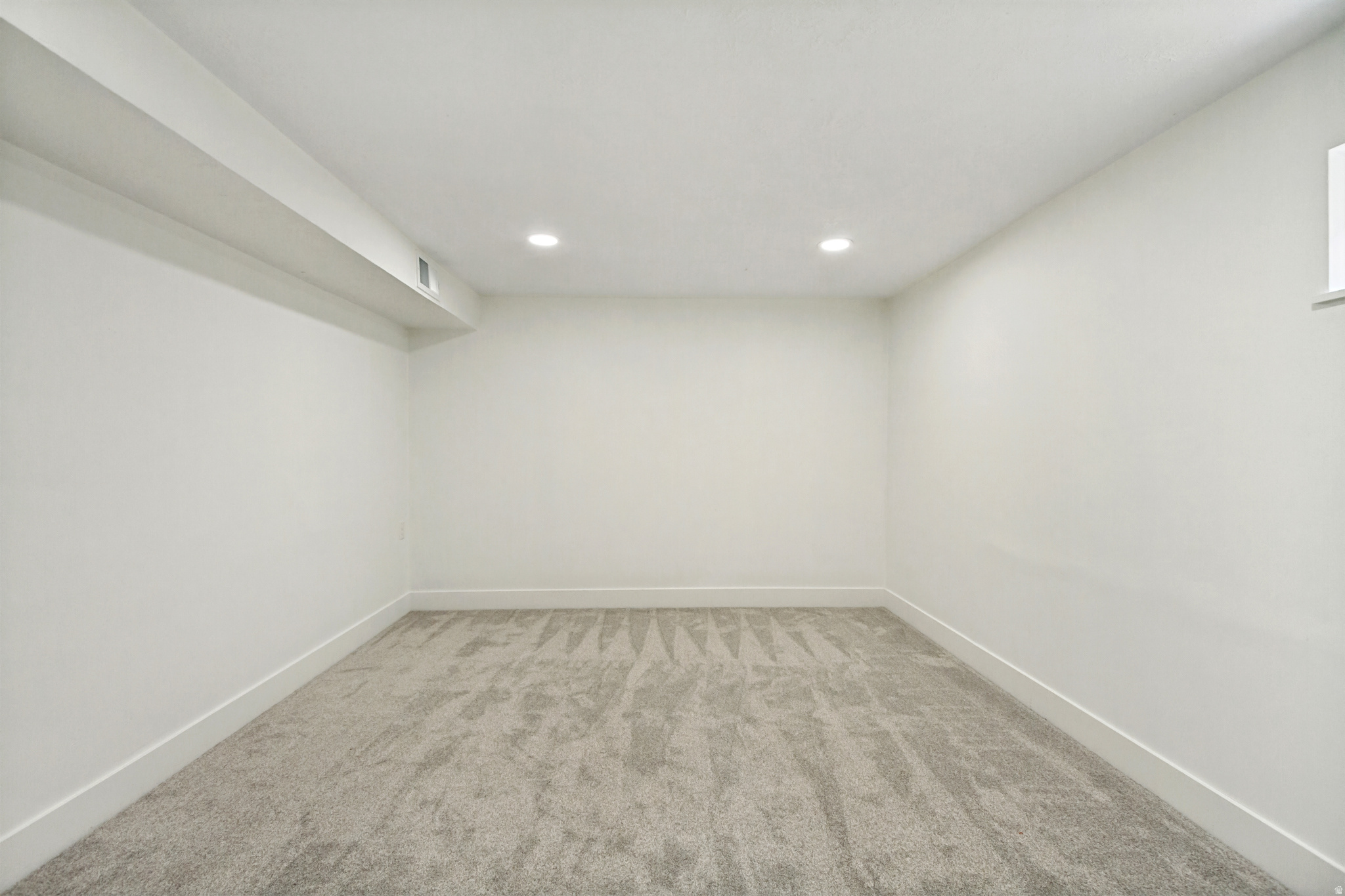 62 S CLARK LN