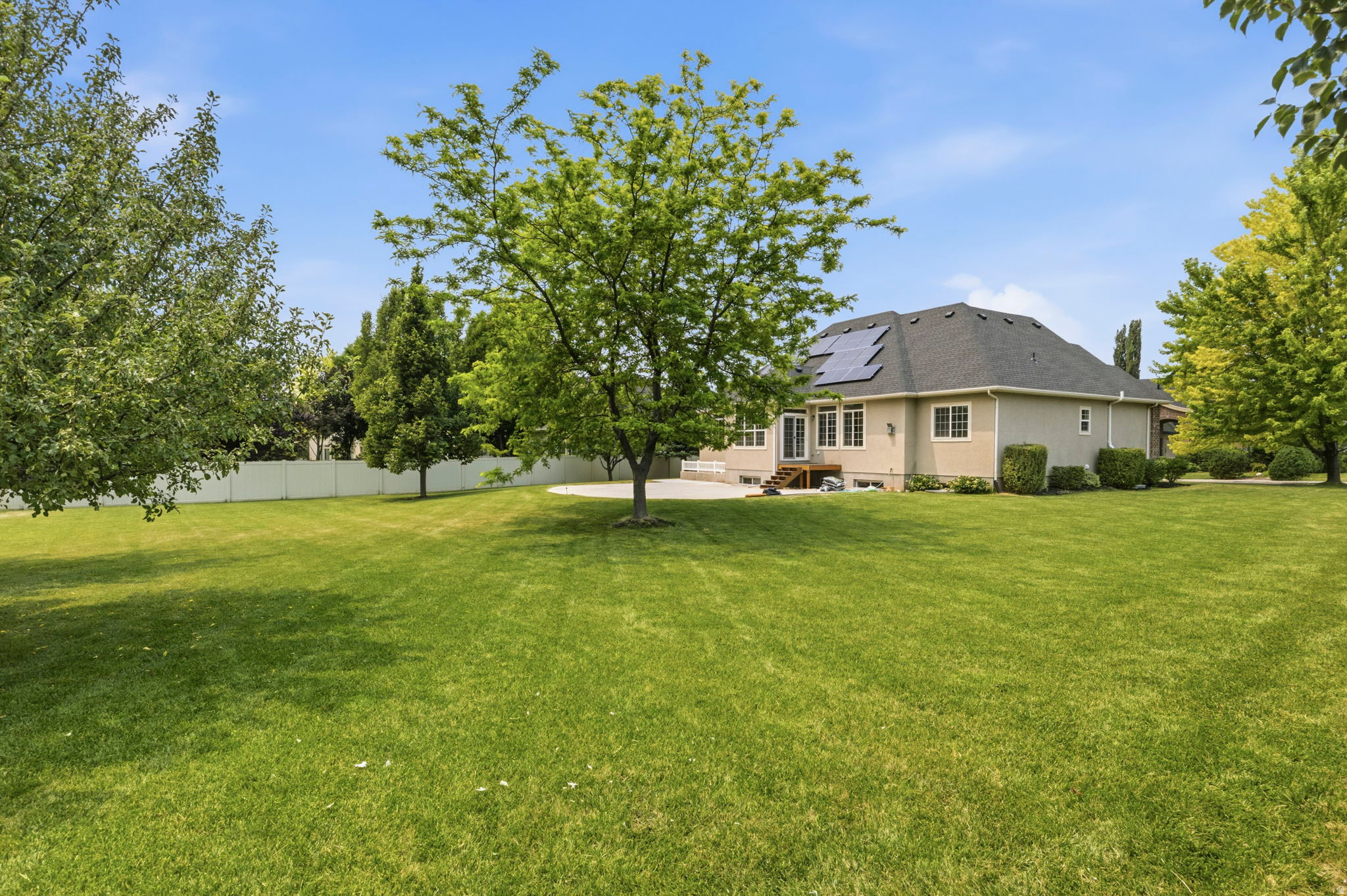 2084 TUSCANY WAY