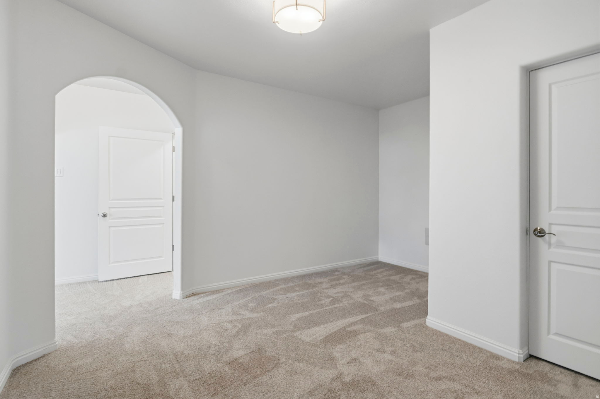 2084 TUSCANY WAY