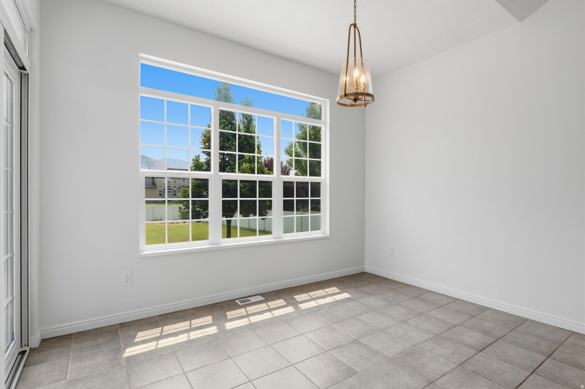 2084 TUSCANY WAY