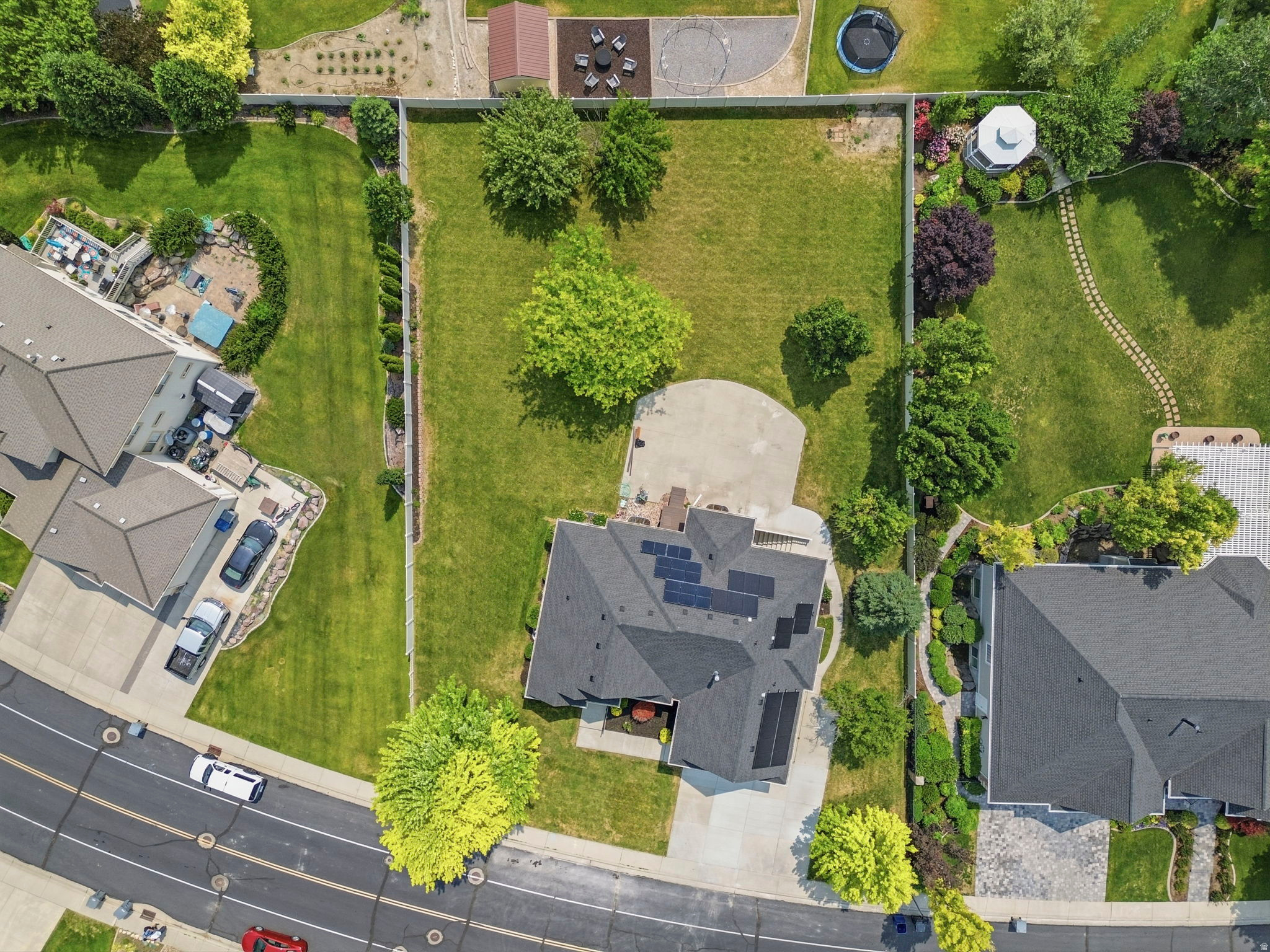2084 TUSCANY WAY